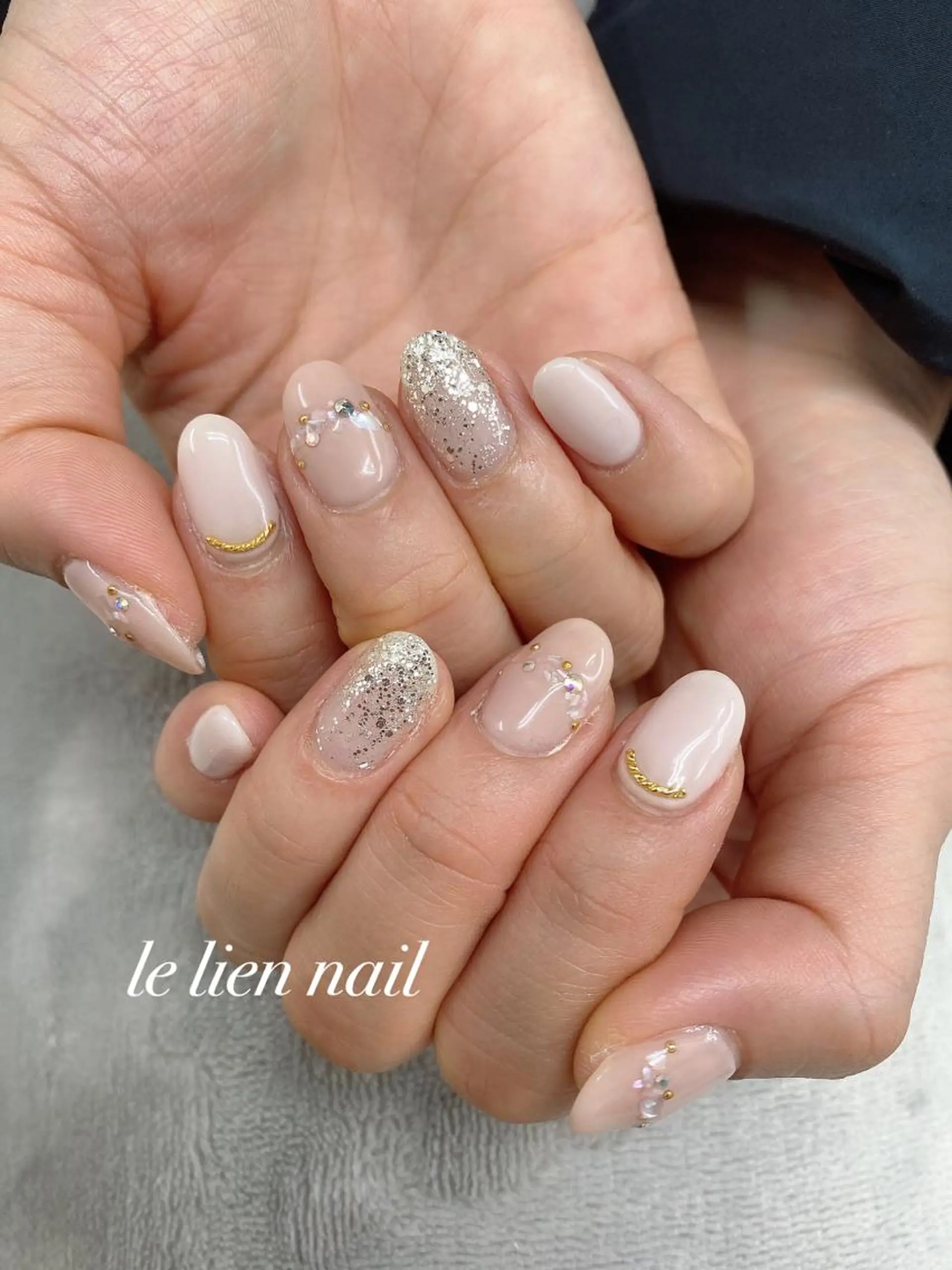ネイル フレンチネイル キラキラネイル オフィスネイル le lien nailのネイルデザイン