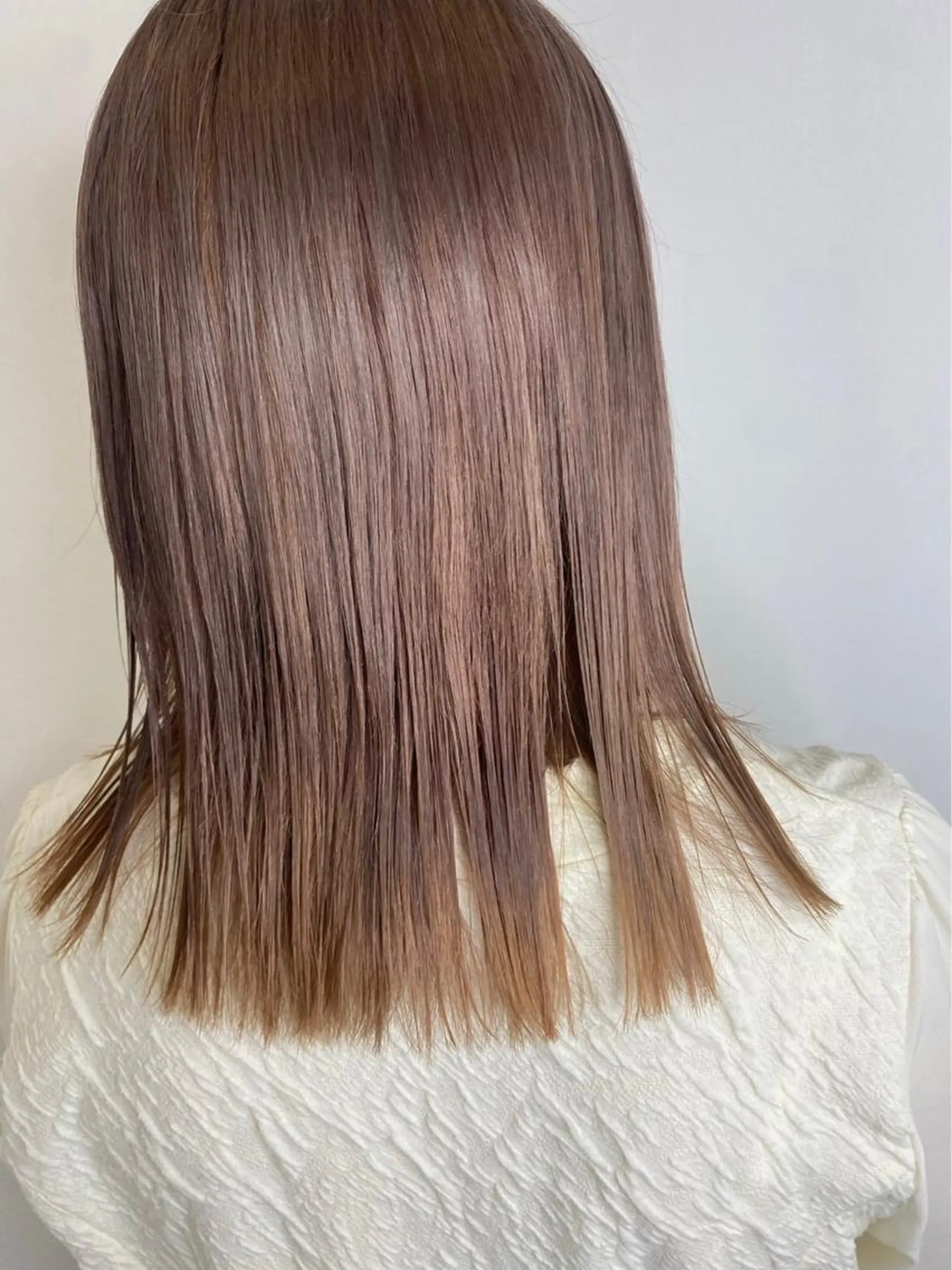 ミディアム カラー リルウヘアー 天王寺のヘアスタイル