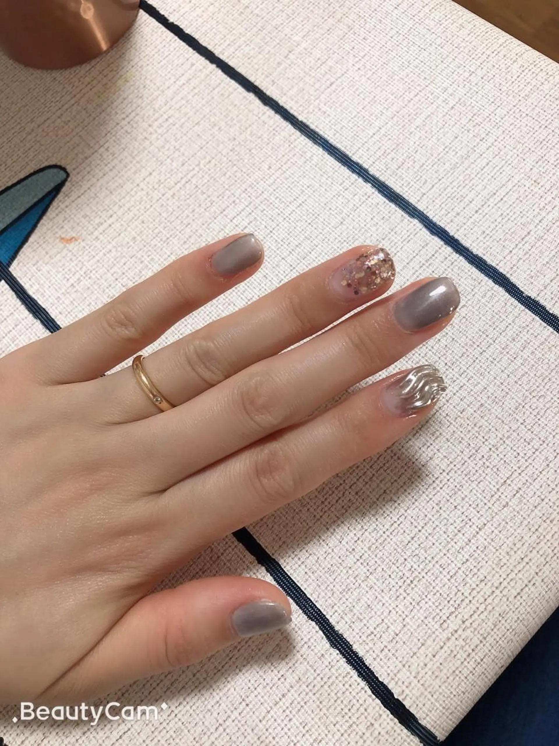 ネイル ガレンドウ 白澤 愛子のネイルデザイン