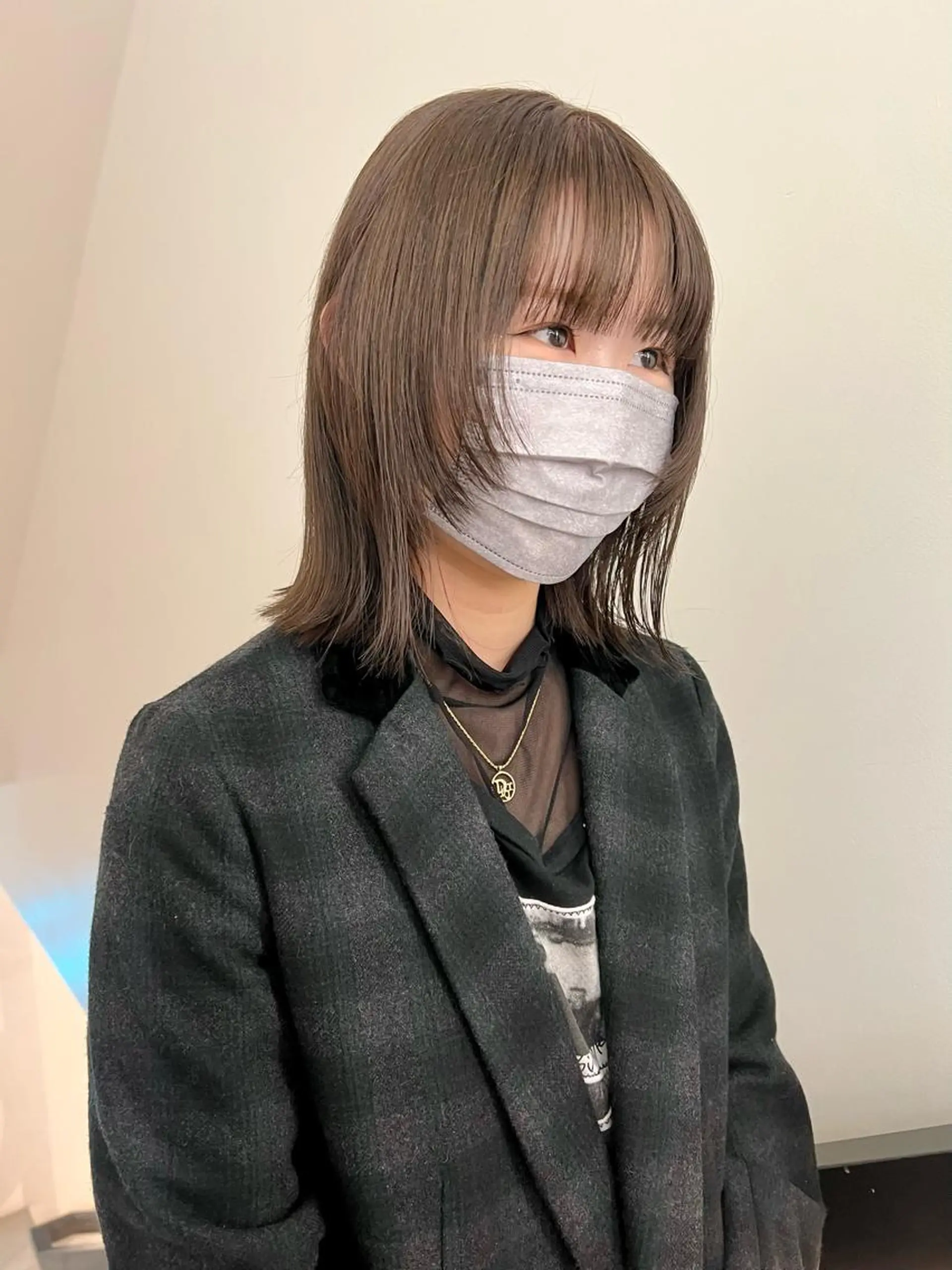 ミディアム カラー グレージュ 顔周りカット/透明感 カラー✂️MEIのヘアスタイル