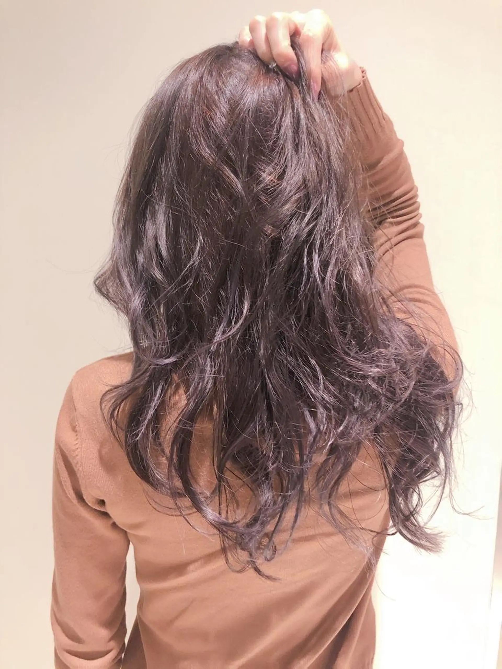 ロング カラー ラベンダーカラー ブリーチカラー 美髪矯正takaraのヘアスタイル