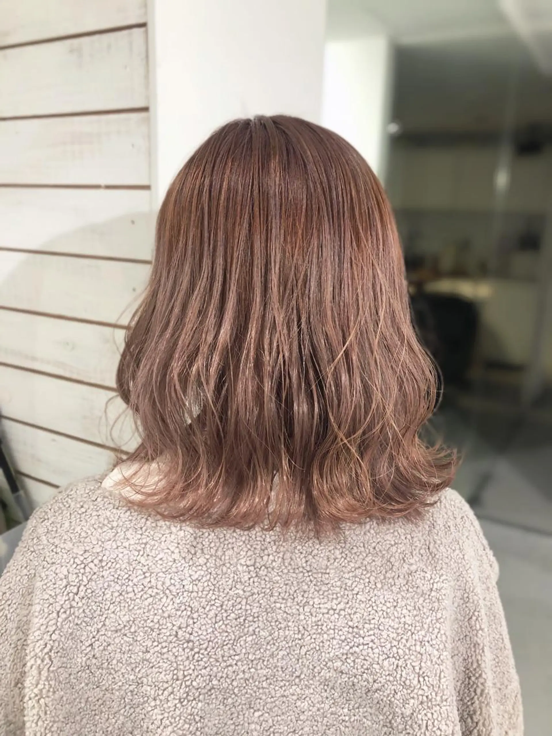 ミディアム ヘアカラー 🦋美髪/エクステ 🦋アベイクミのヘアスタイル