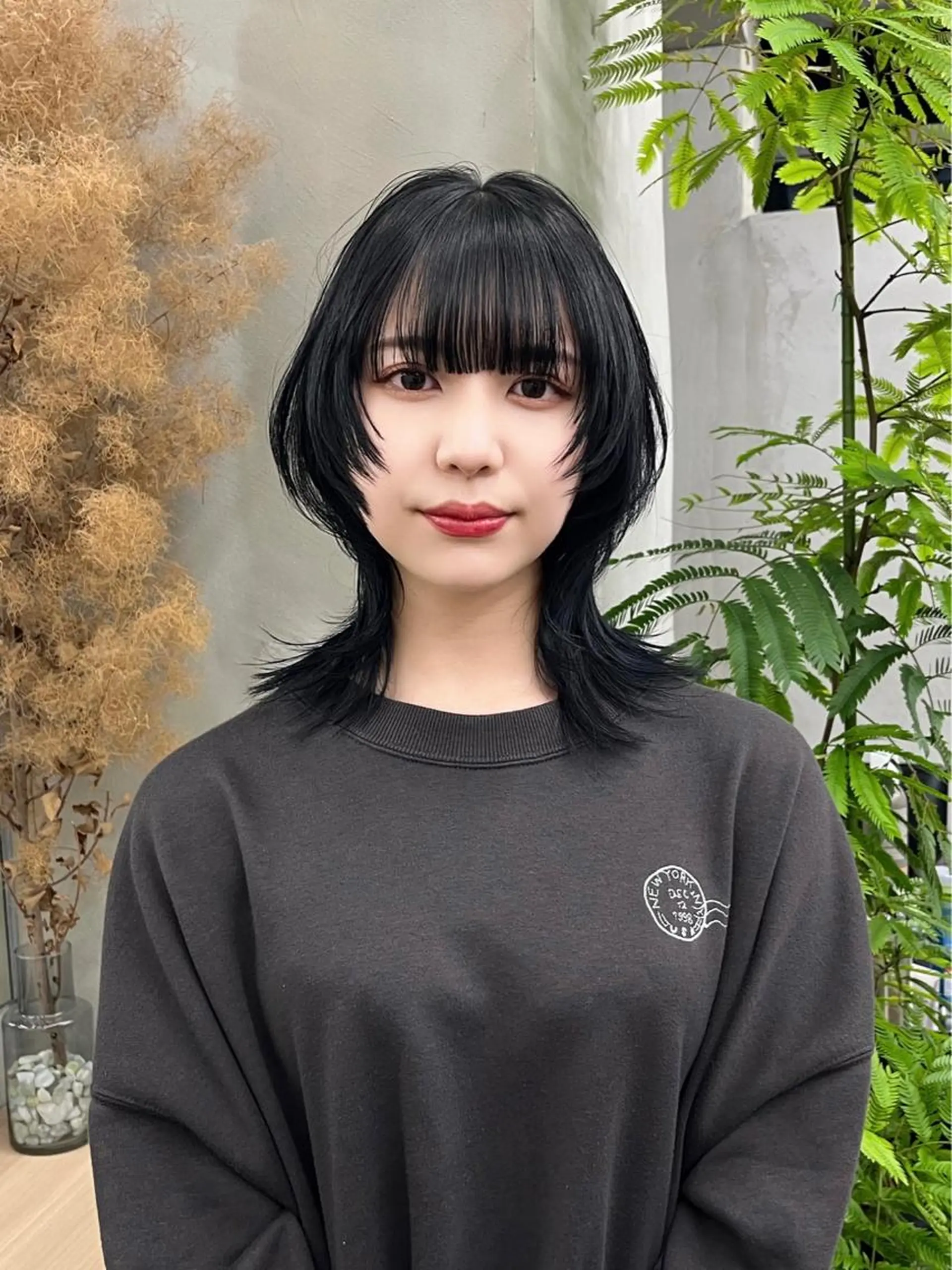 ミディアム レイヤー/ハイトーン 🧬ituku🧬のヘアスタイル