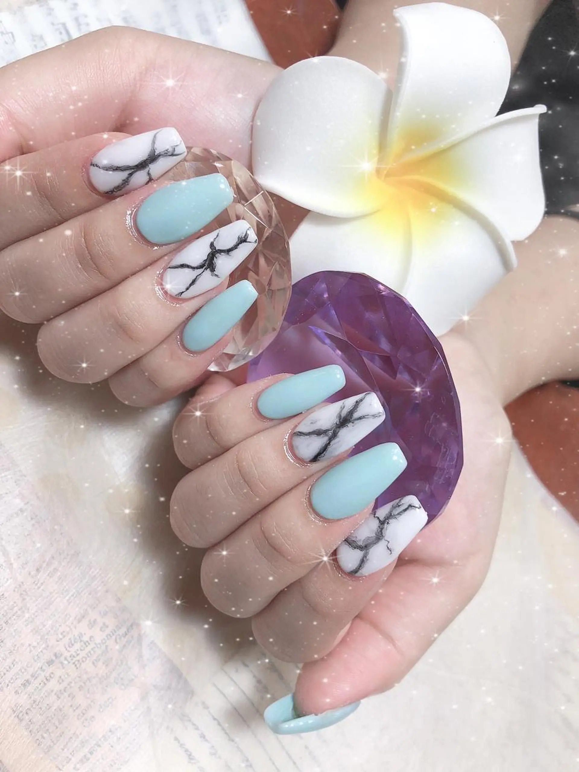 ミディアム ネイル ストーンネイル 《LB》ラブリエ Nail&eyeのマツエク・マツパデザイン