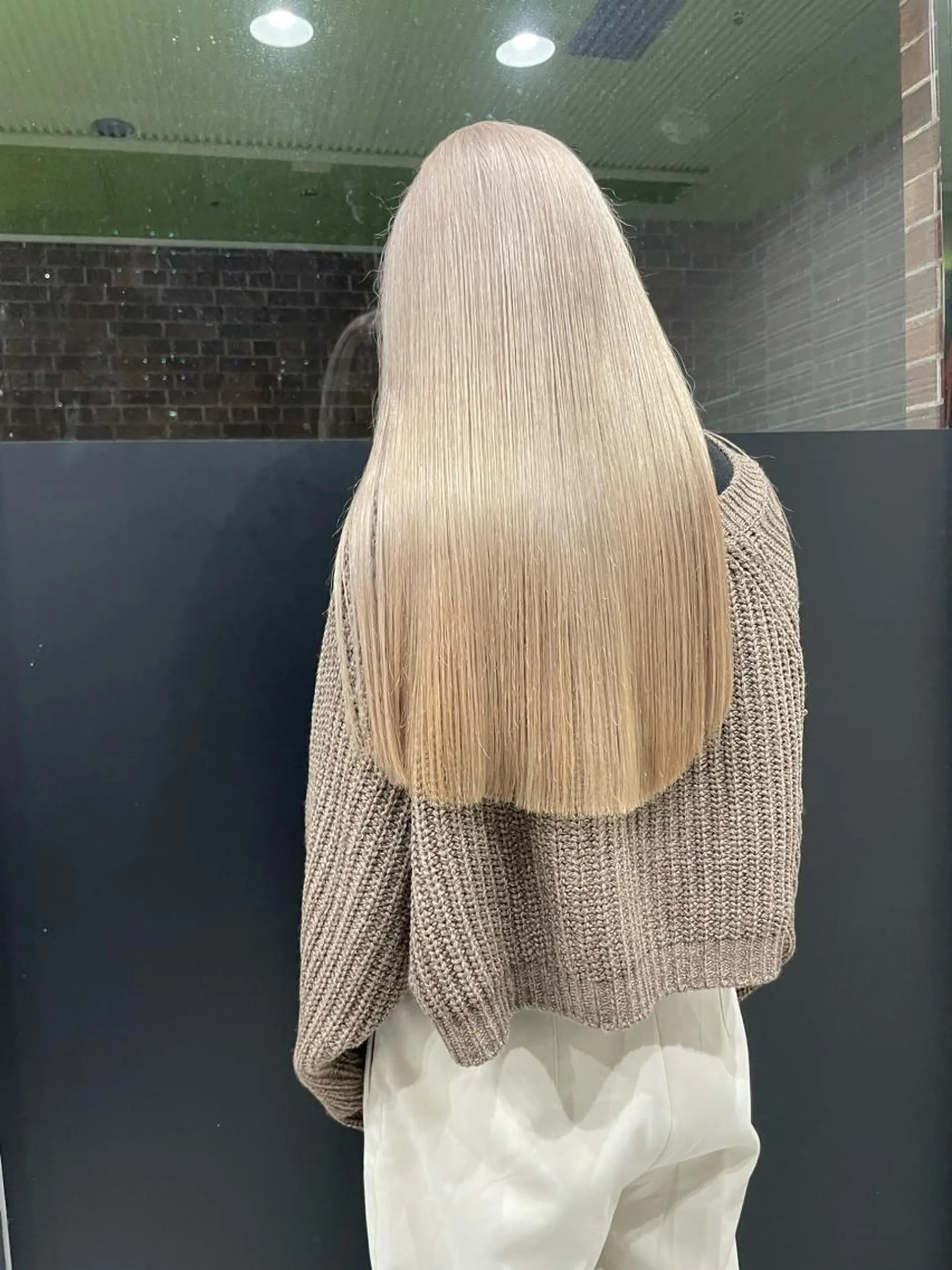 ロング カラー ブリーチ ケアブリーチ ロング トリートメント 名古屋ハイトーン/ 🐶ブリーチ専門店のヘアスタイル