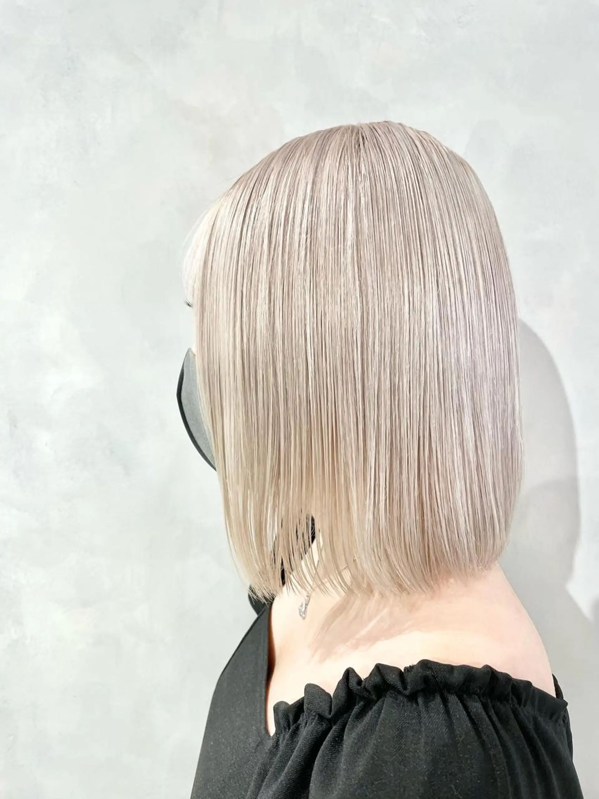 ミディアム カラー ベージュカラー ホワイトベージュ ヘアカラー トリートメント ヘアセット ハイトーン×レイヤー ／遠藤将太のヘアスタイル