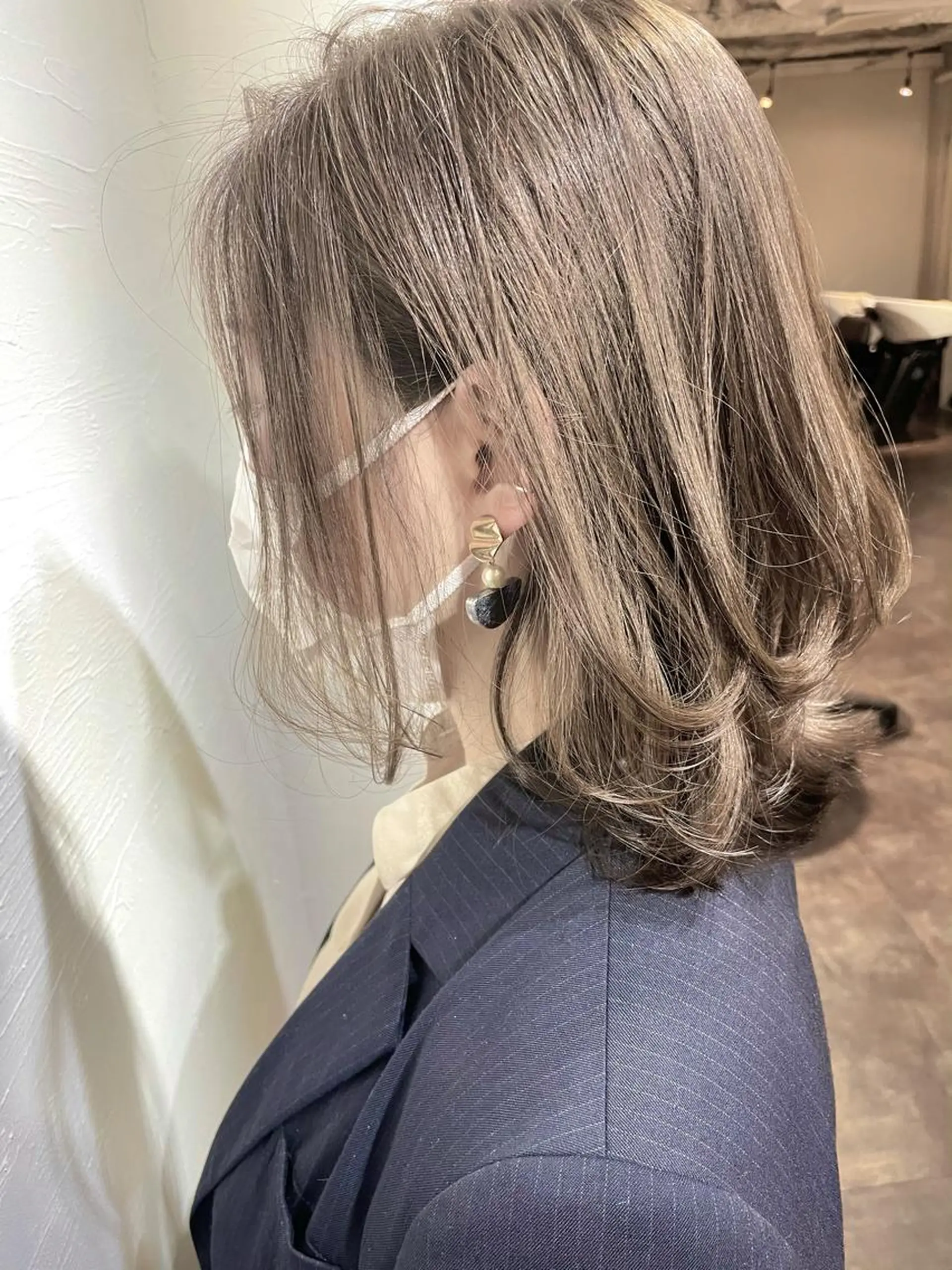 ミディアム レイヤーカット ローレイヤー カット ヘアカラー 赤味消し髪質改善特化 🫧eyl西梅田🫧のヘアスタイル