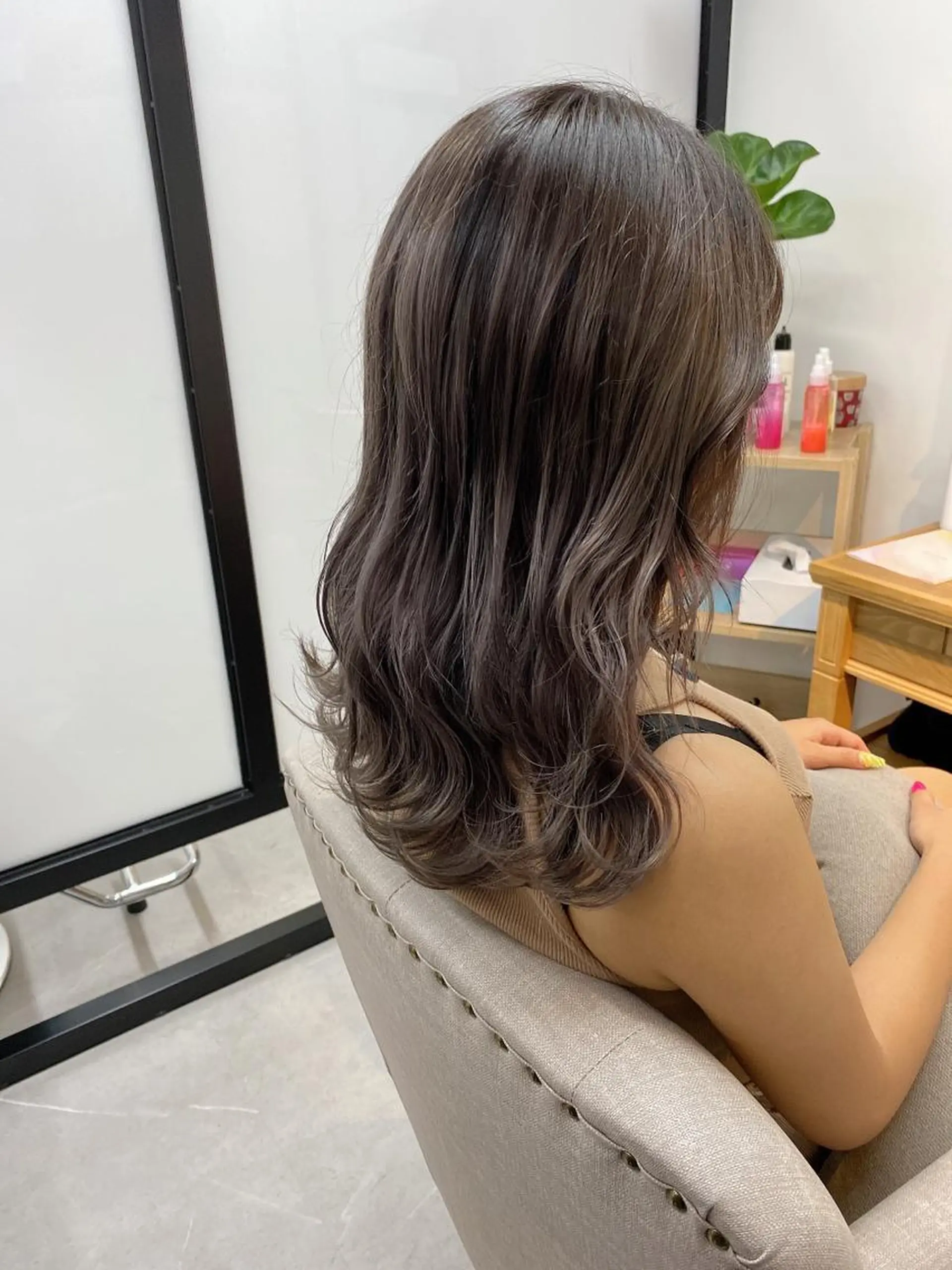 セミロング カット ヘアカラー トリートメント 透明感/ツヤ髪/ さら艶/前田祥汰のヘアスタイル