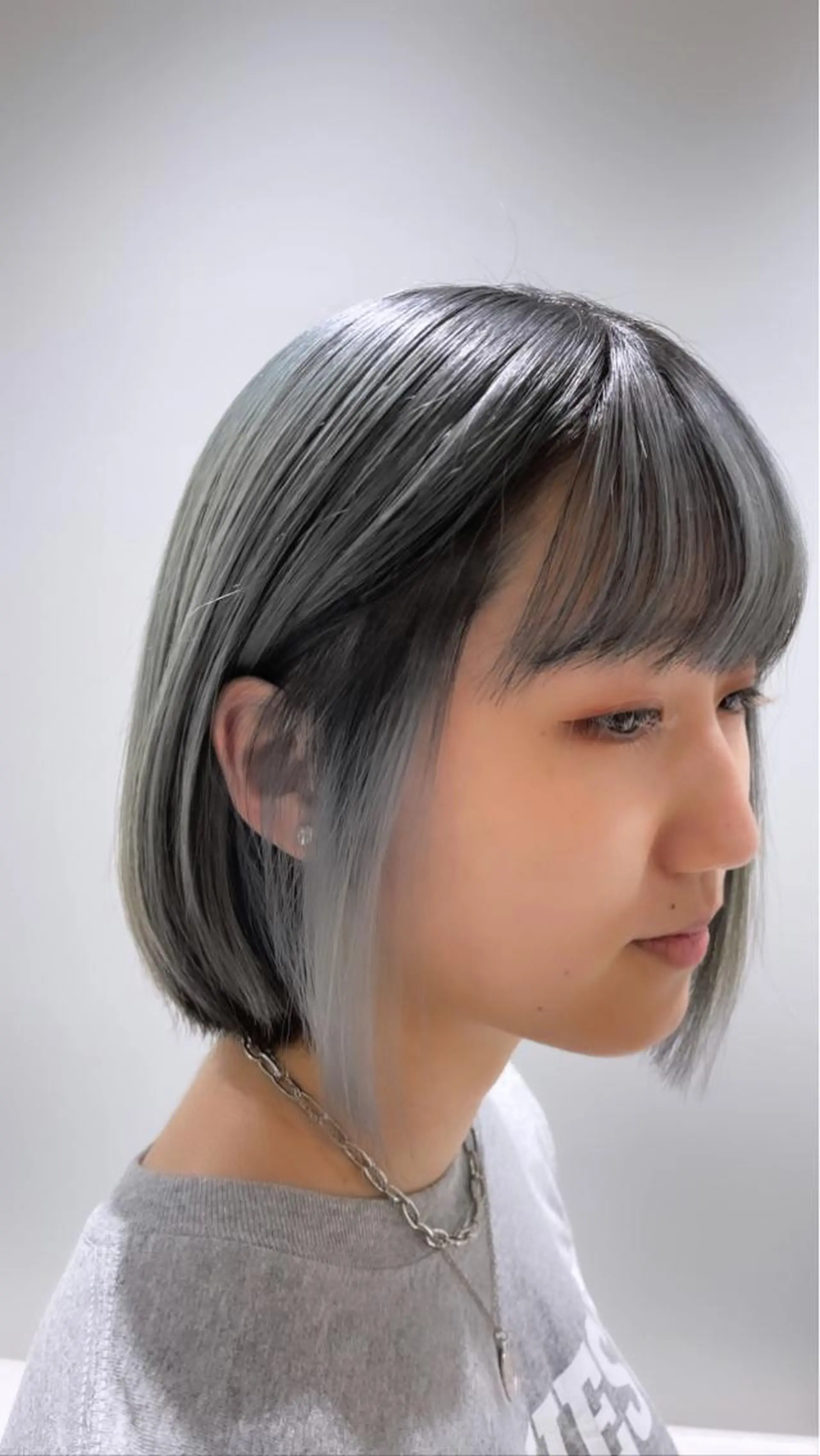 ショート カラー ブリーチ 圧倒的美髪ストレート ツダケイタロウのヘアスタイル