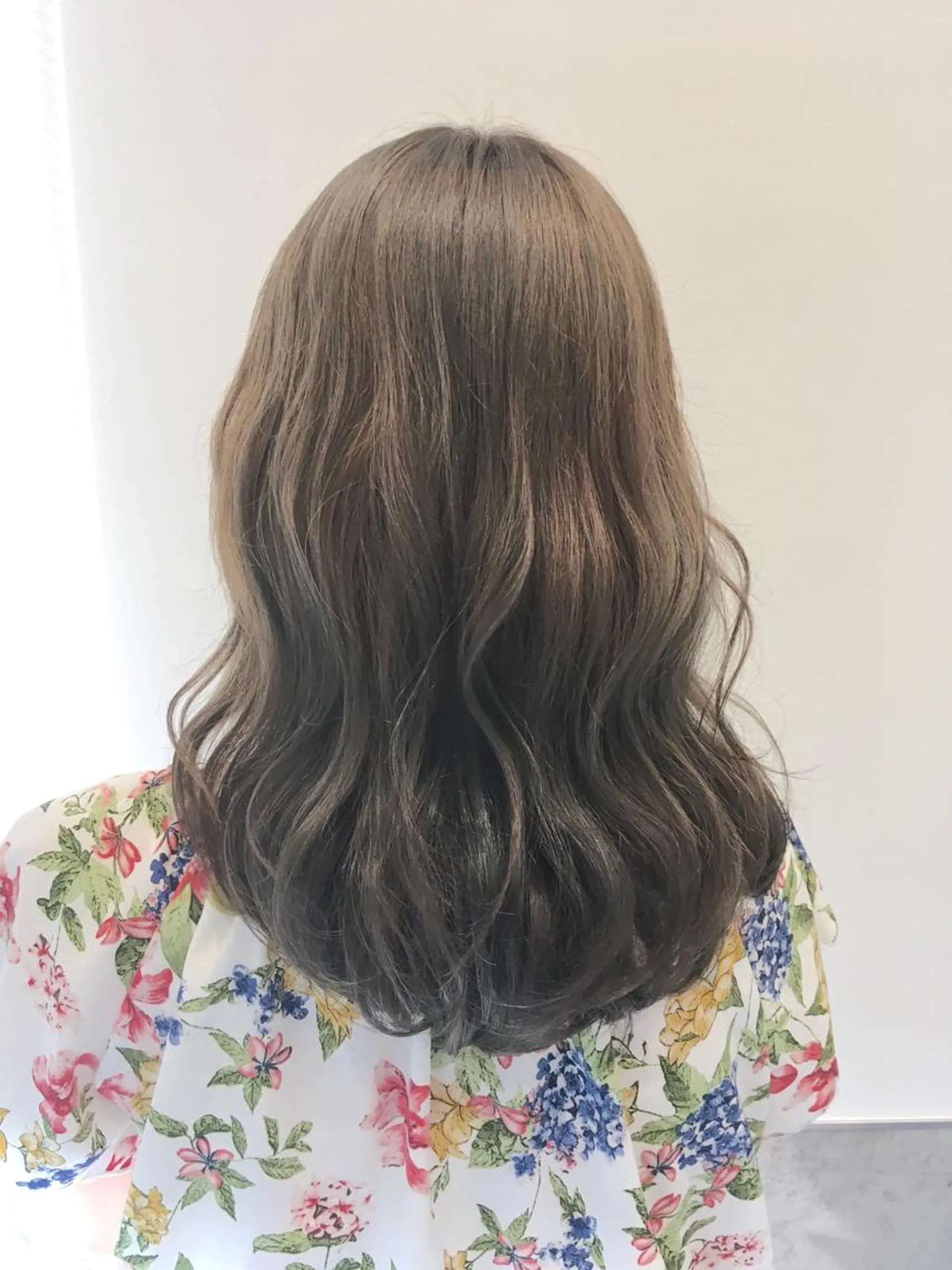 セミロング カラー グレージュ ヘアカラー トリートメント ヘアセット yoshi ☆のヘアスタイル