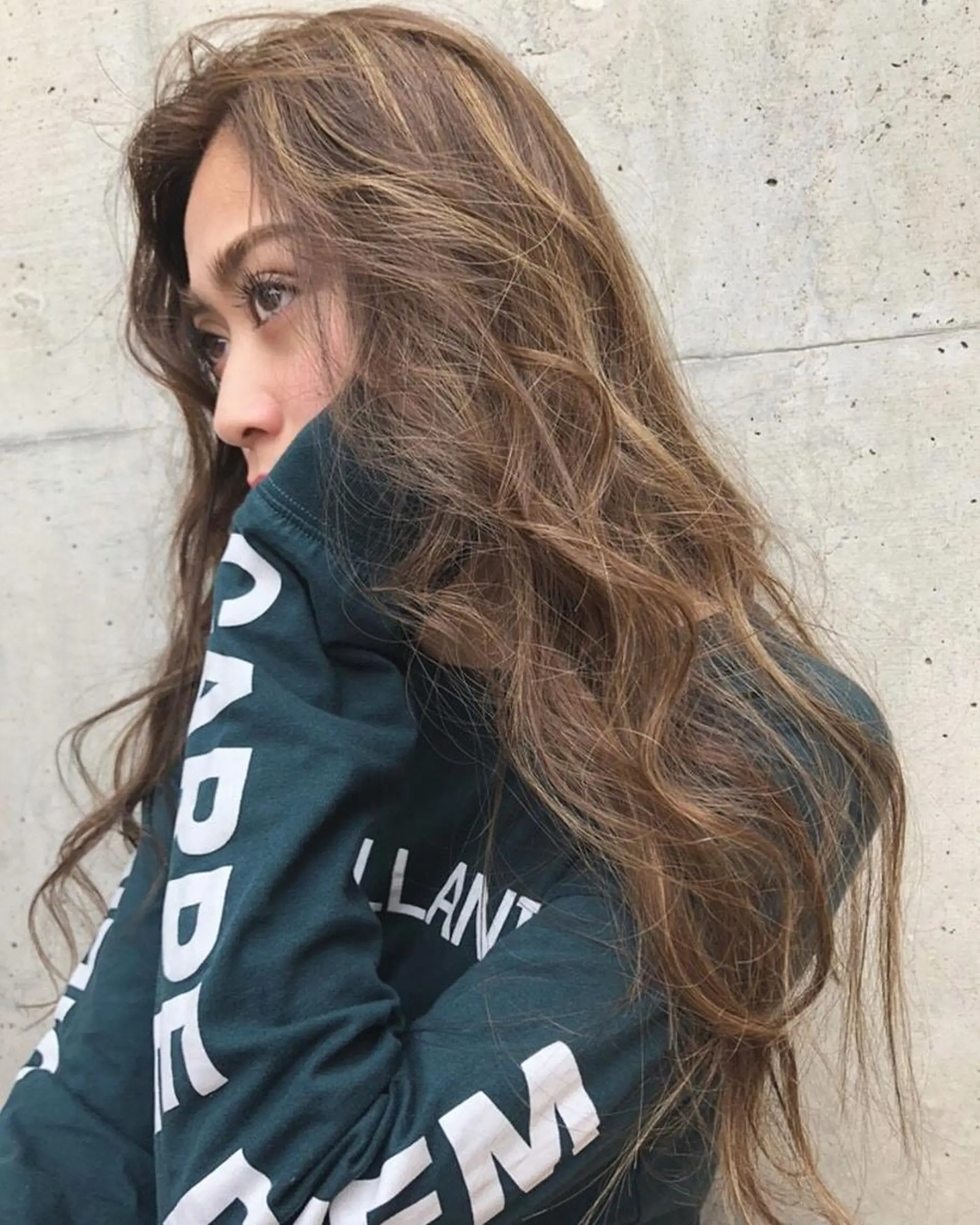 ロング カラー moana surfriderのヘアスタイル