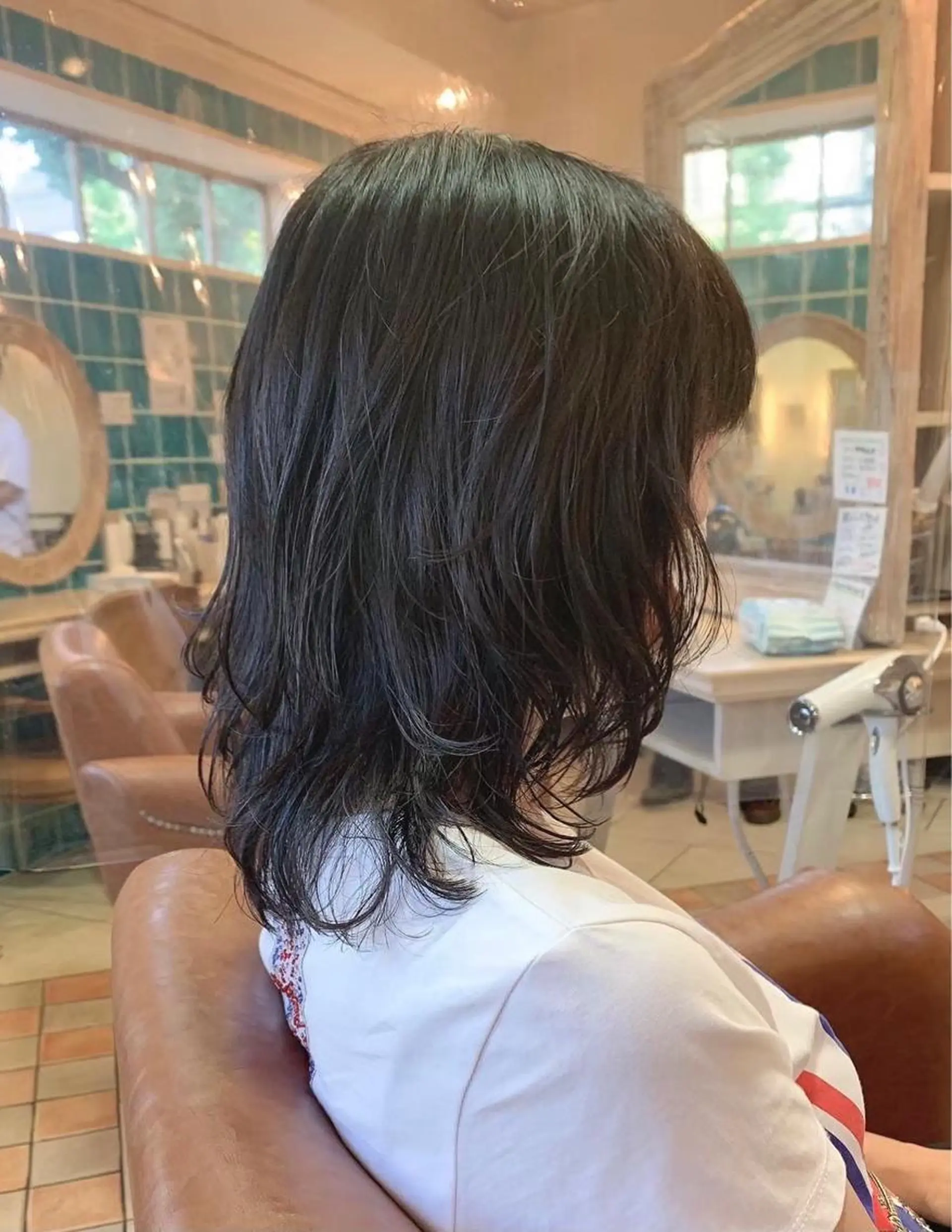 ミディアム 井上 日菜乃のヘアスタイル