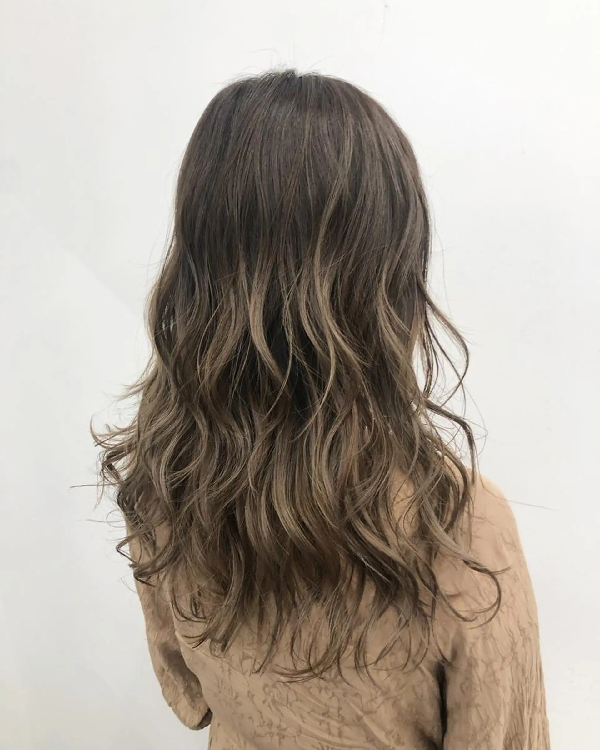 セミロング カラー パーマ ヘアアレンジ 似合わせ💖トレンド ✨TAKAMI😊のヘアスタイル