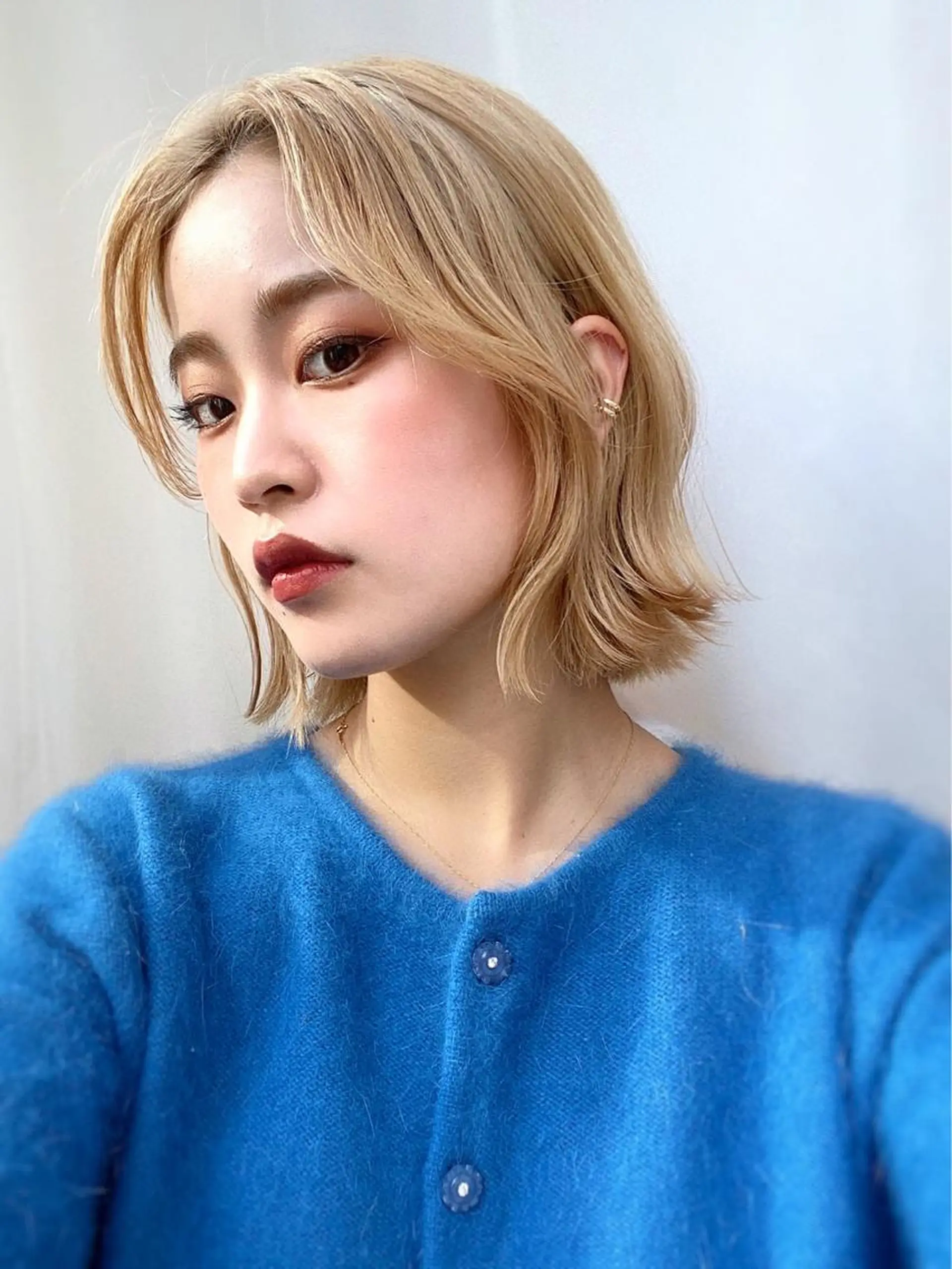 ショート カラー ハイトーンカラー ボブ カット ヘアカラー トリートメント レイヤー専門家 ダブルカラー修のヘアスタイル