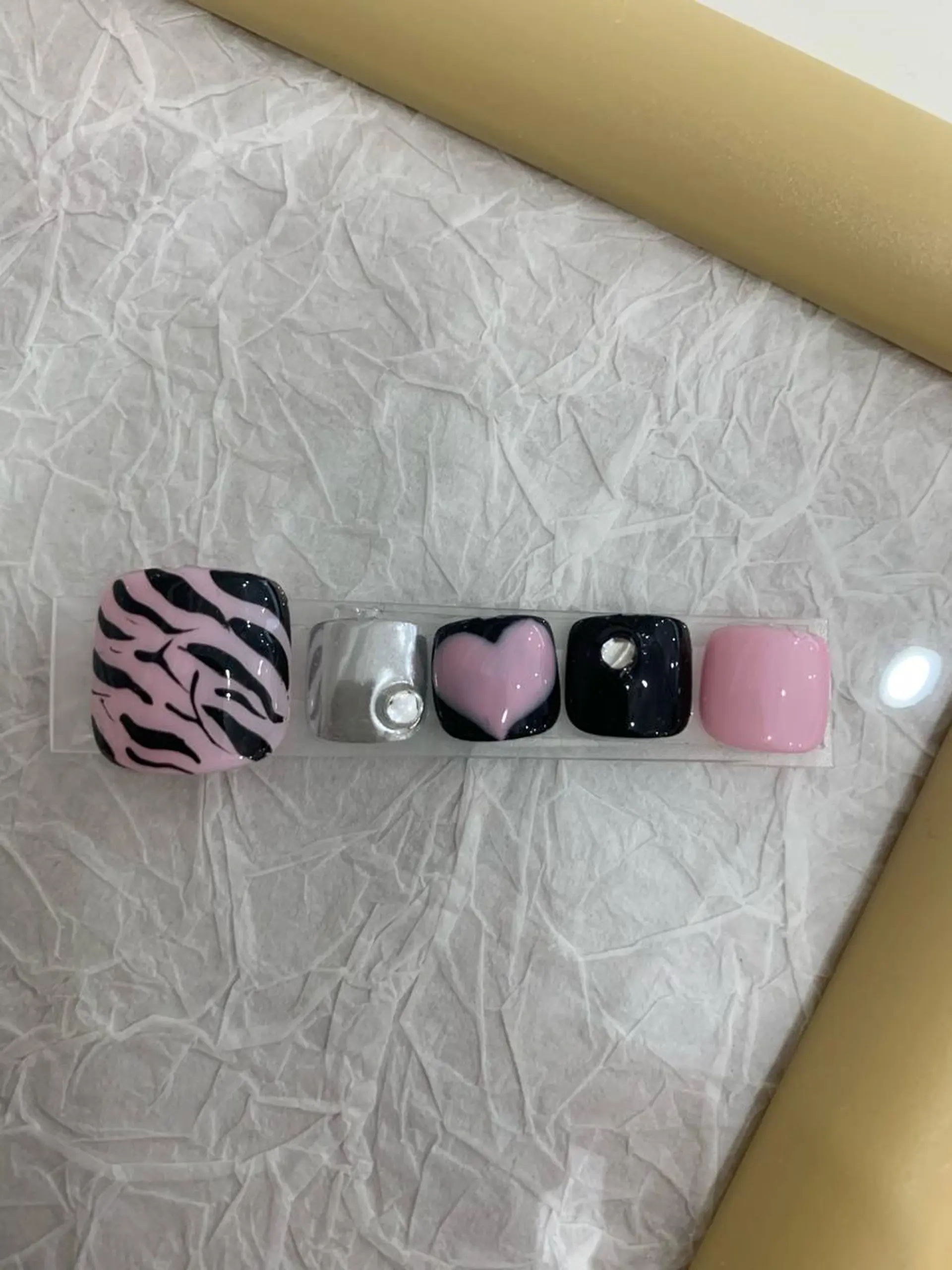 ネイル フットネイル 💅ネイルハウス🏡 🎀TOMO🎀のネイルデザイン