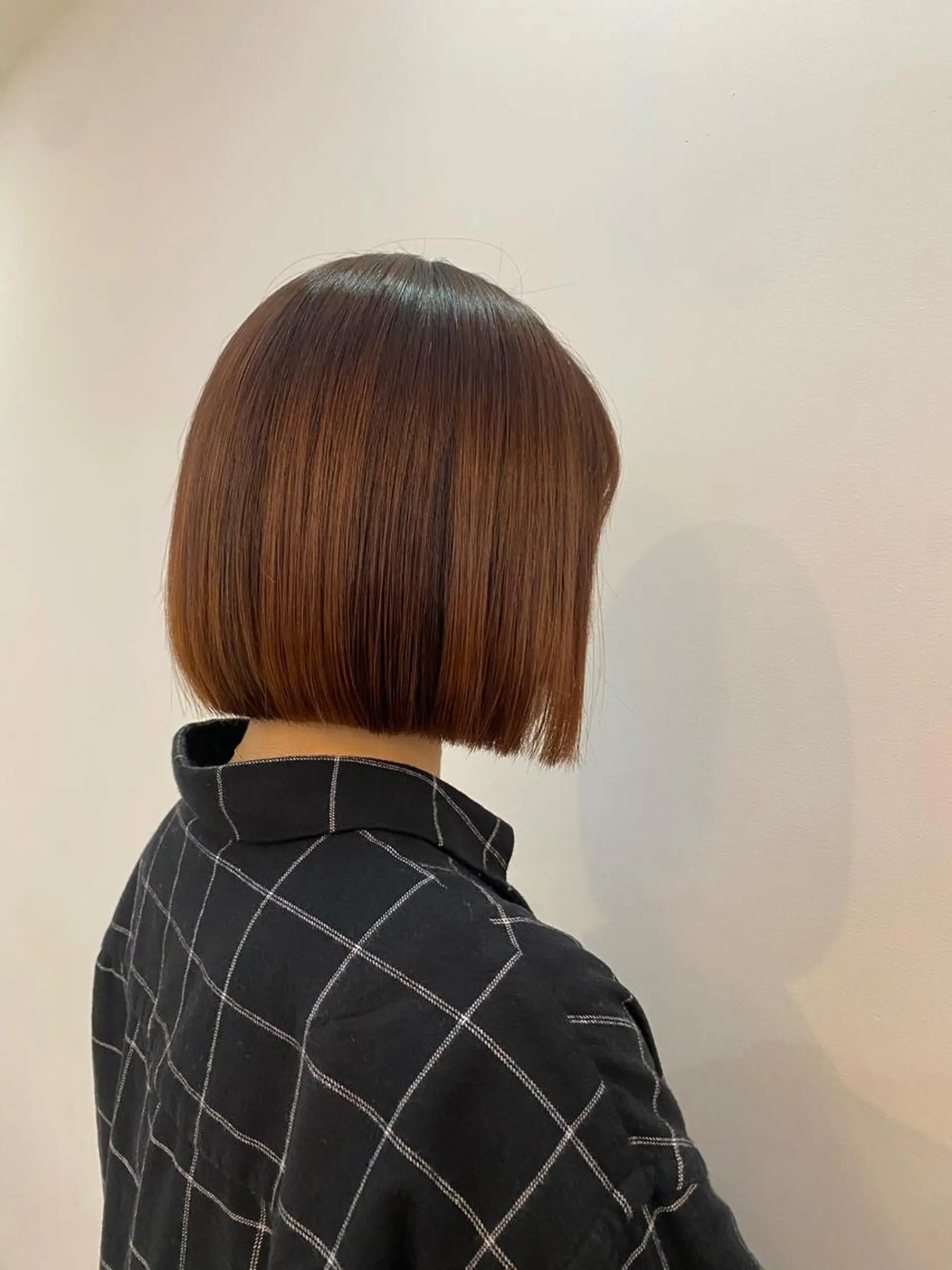 ショート ボブ 宇佐美 朋香のマツエク・マツパデザイン