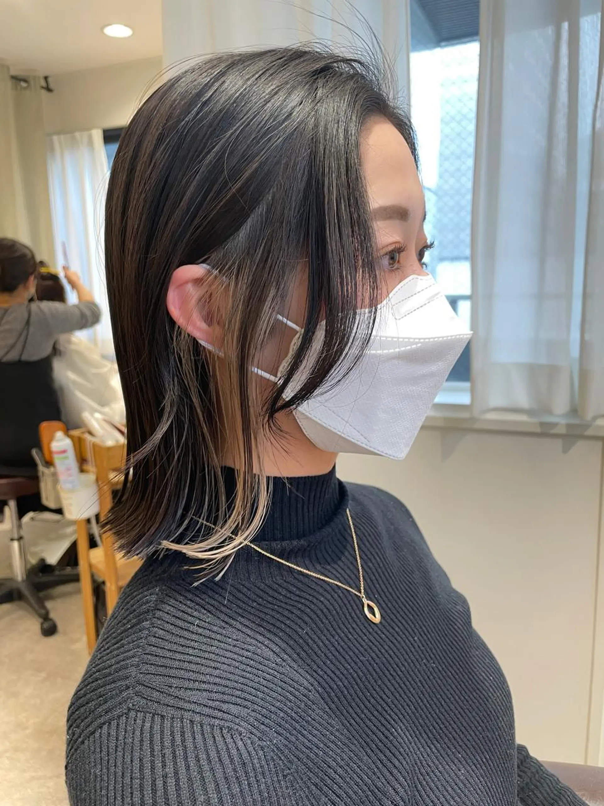 ミディアム カラー i'll 未空のヘアスタイル