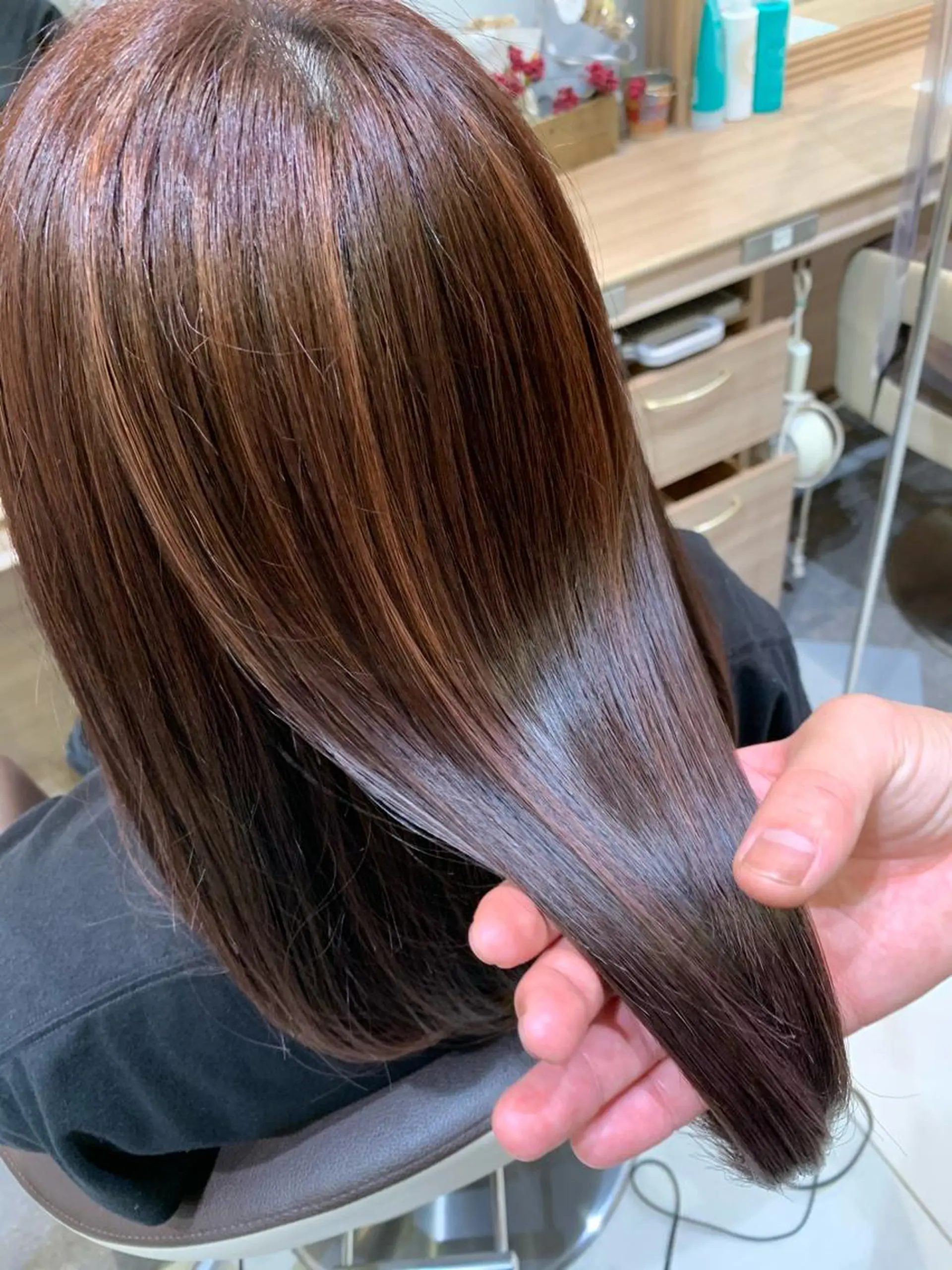 セミロング パーマ ハイライト 縮毛矯正 髪質改善/白髪ぼかし /ブリーチ/ヨナミネのヘアスタイル