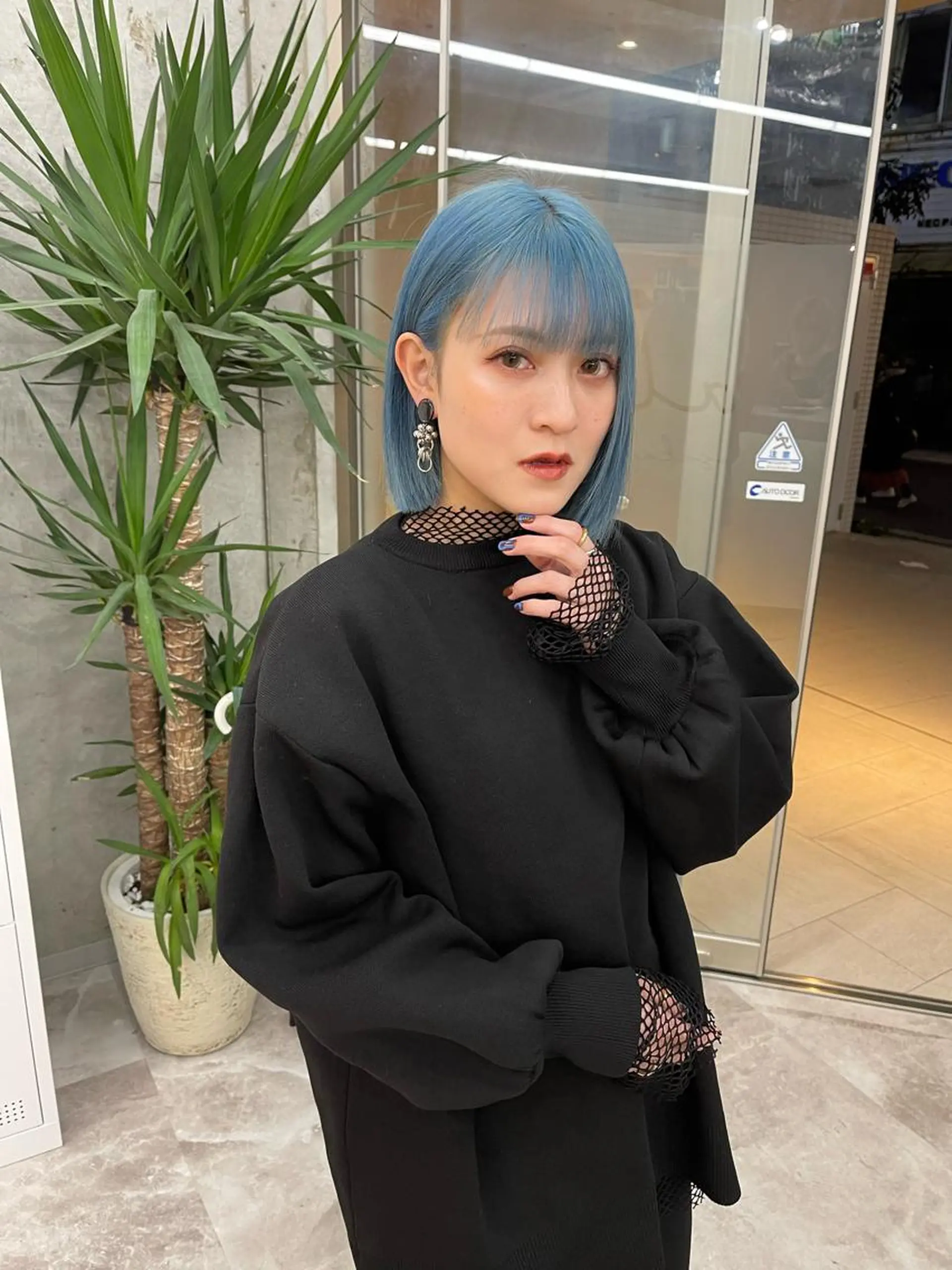 ショート ヘアカラー 福山 晴香のヘアスタイル