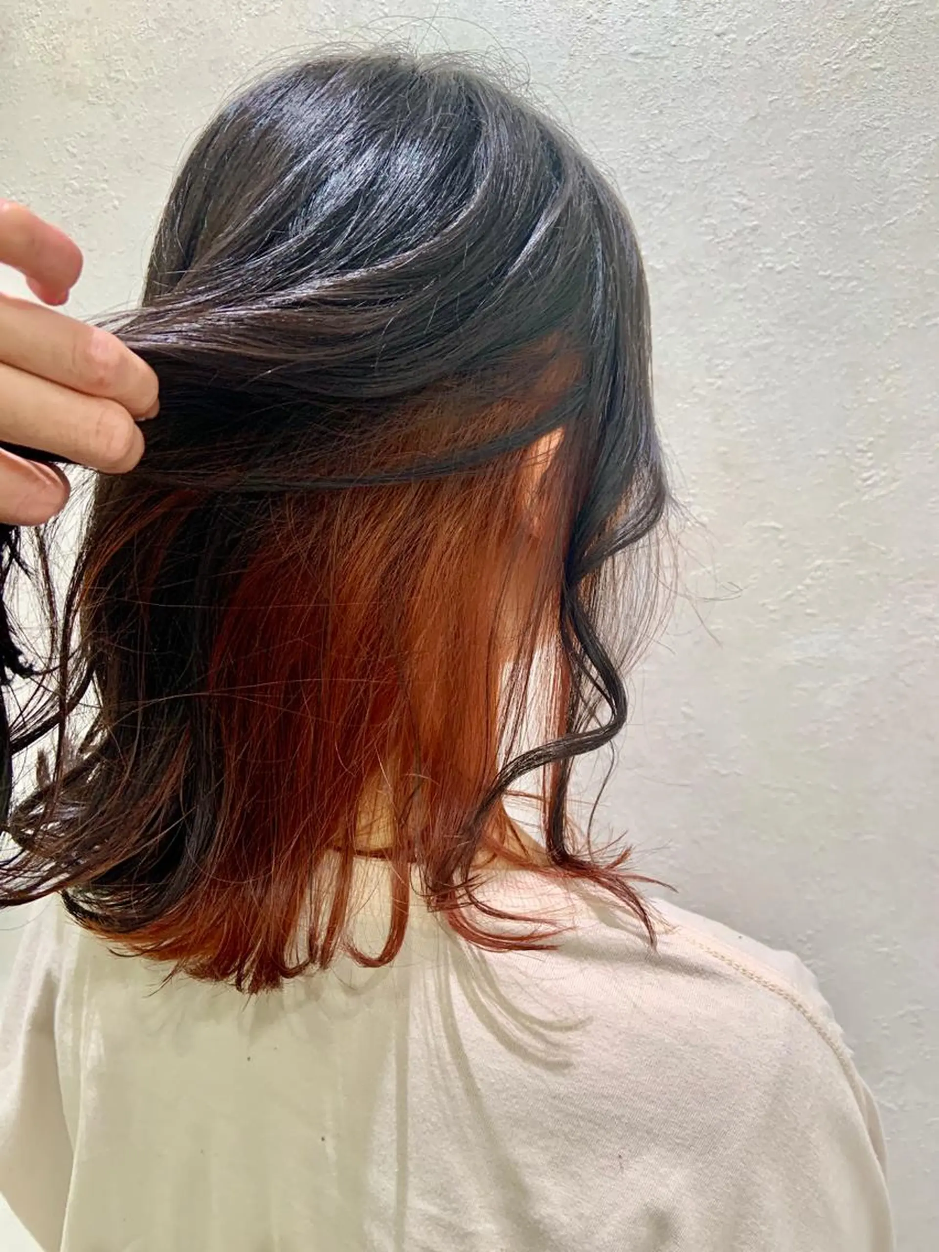 ミディアム カラー パーマ ヘアアレンジ ハイトーンカラー🤍 山下 優華のヘアスタイル