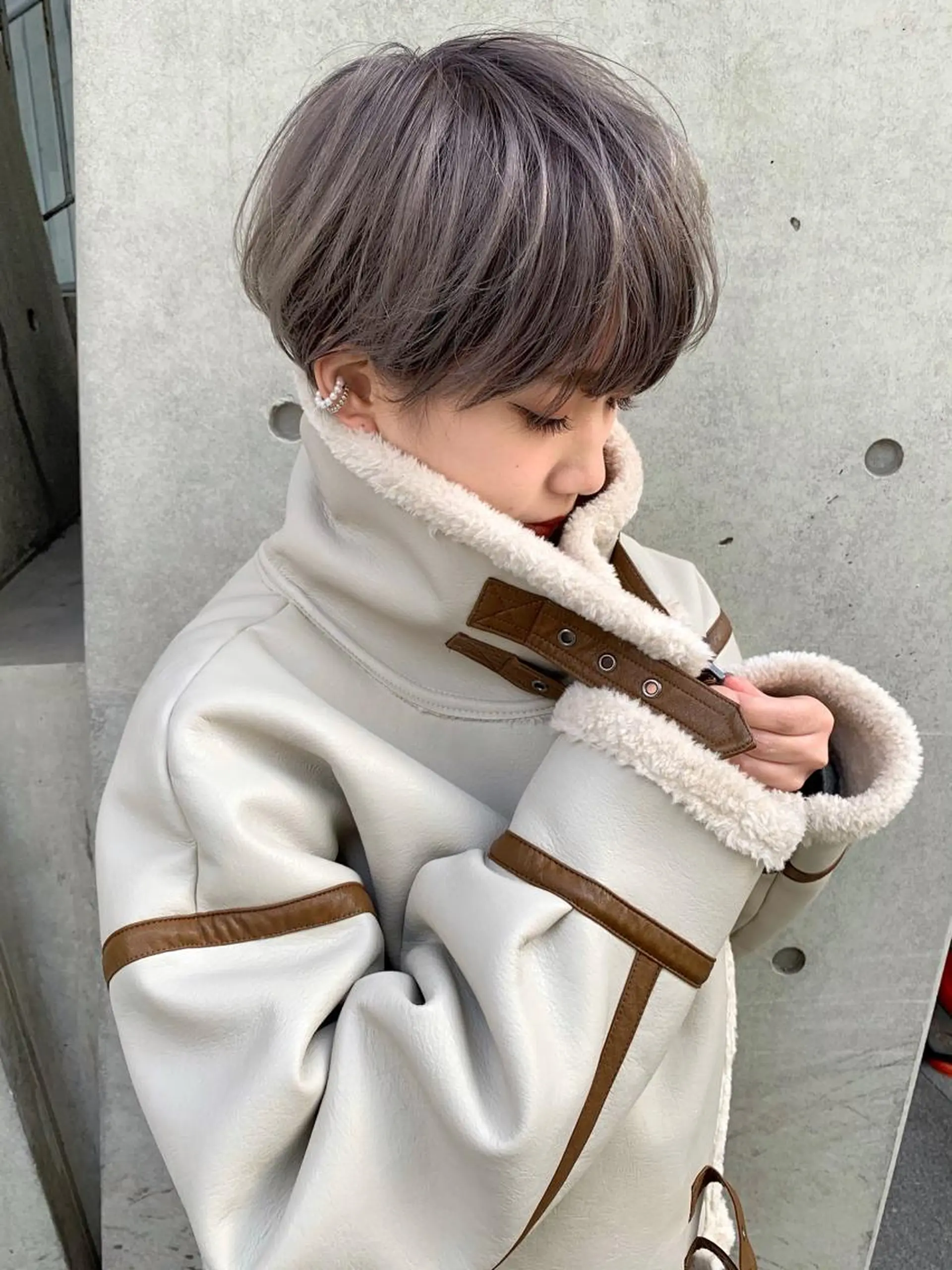 ショート 外国人風カラー ハイライト ショートヘア ヘアカラー ace share salon 梅田所属・福山 晴香のヘアスタイル