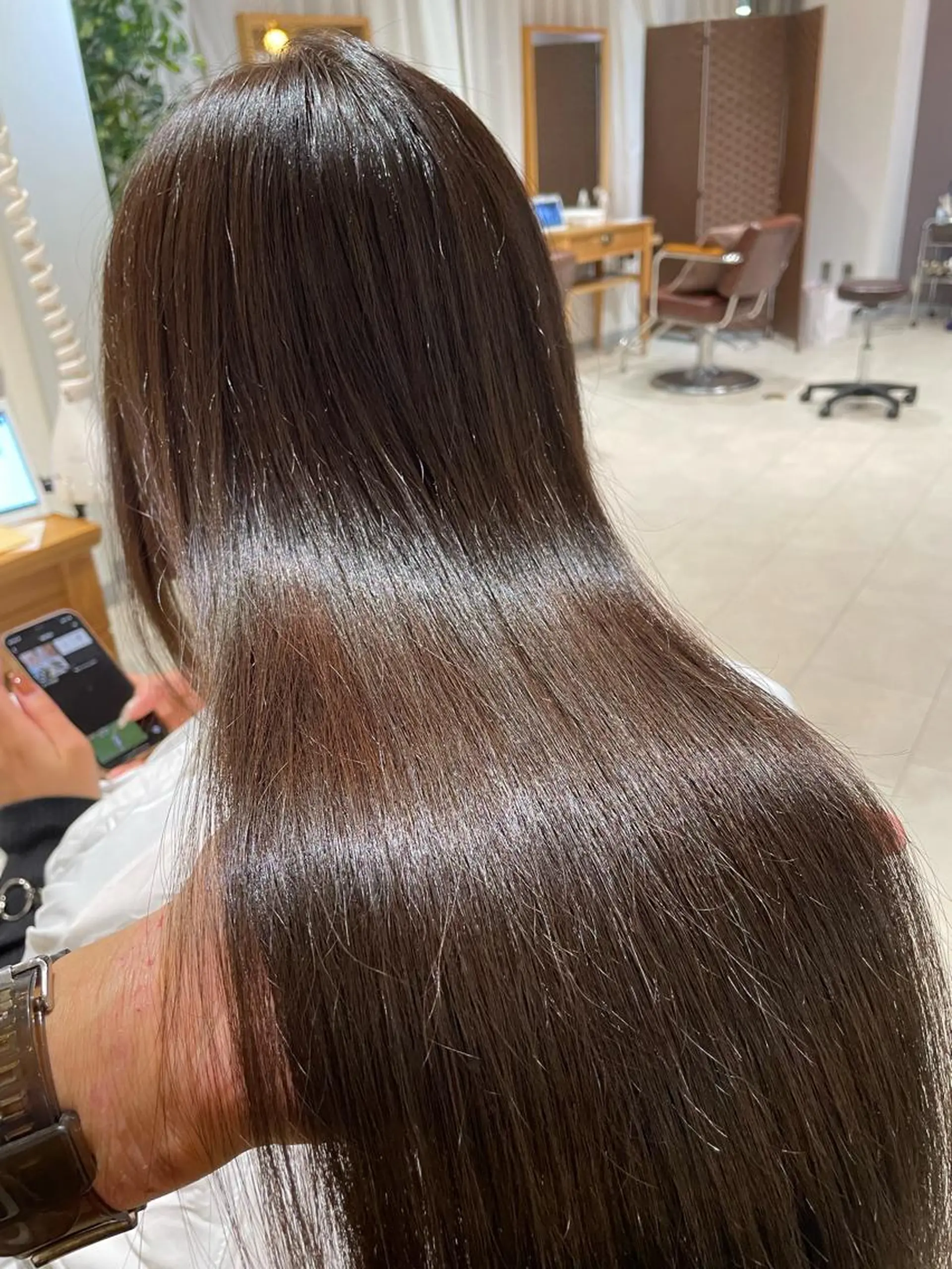 ミディアム カラー 髪質改善 トリートメント 過去一の柔髪ヘア 🌿einshairのヘアスタイル