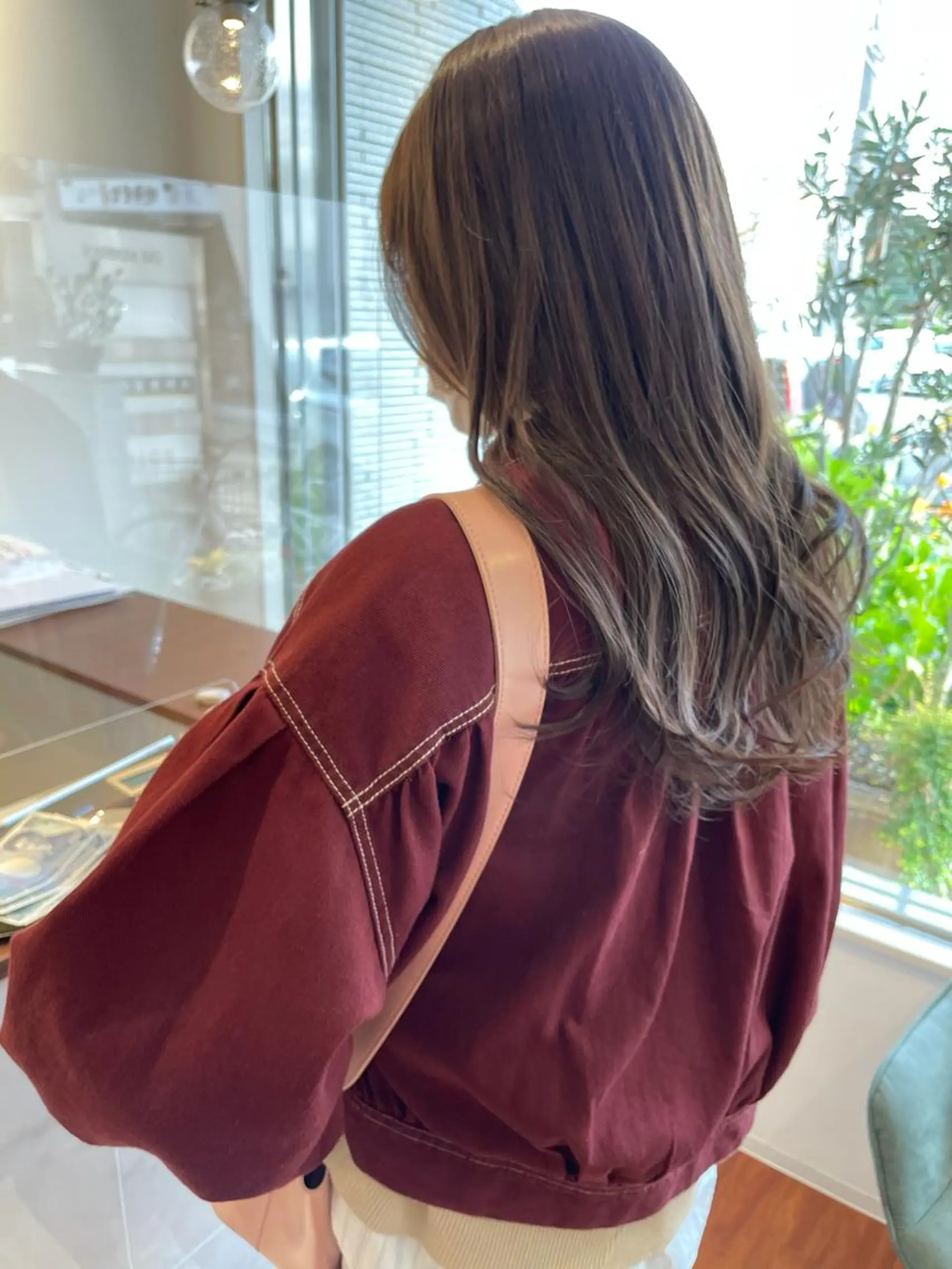 ロング PRIMA 西宮北口店のヘアスタイル