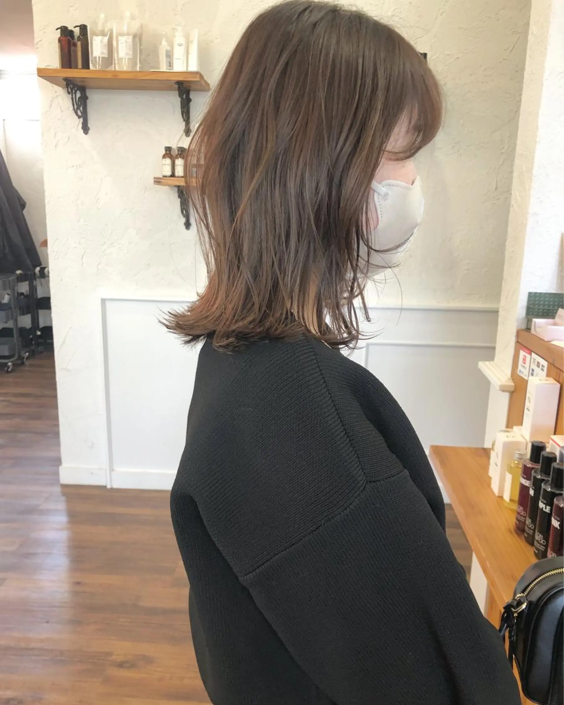 セミロング カラー グレージュ ラベンダーカラー ラベンダーグレージュ ラベンダーグレー 韓国風ヘア ヘアカラー 江原 彩華のヘアスタイル