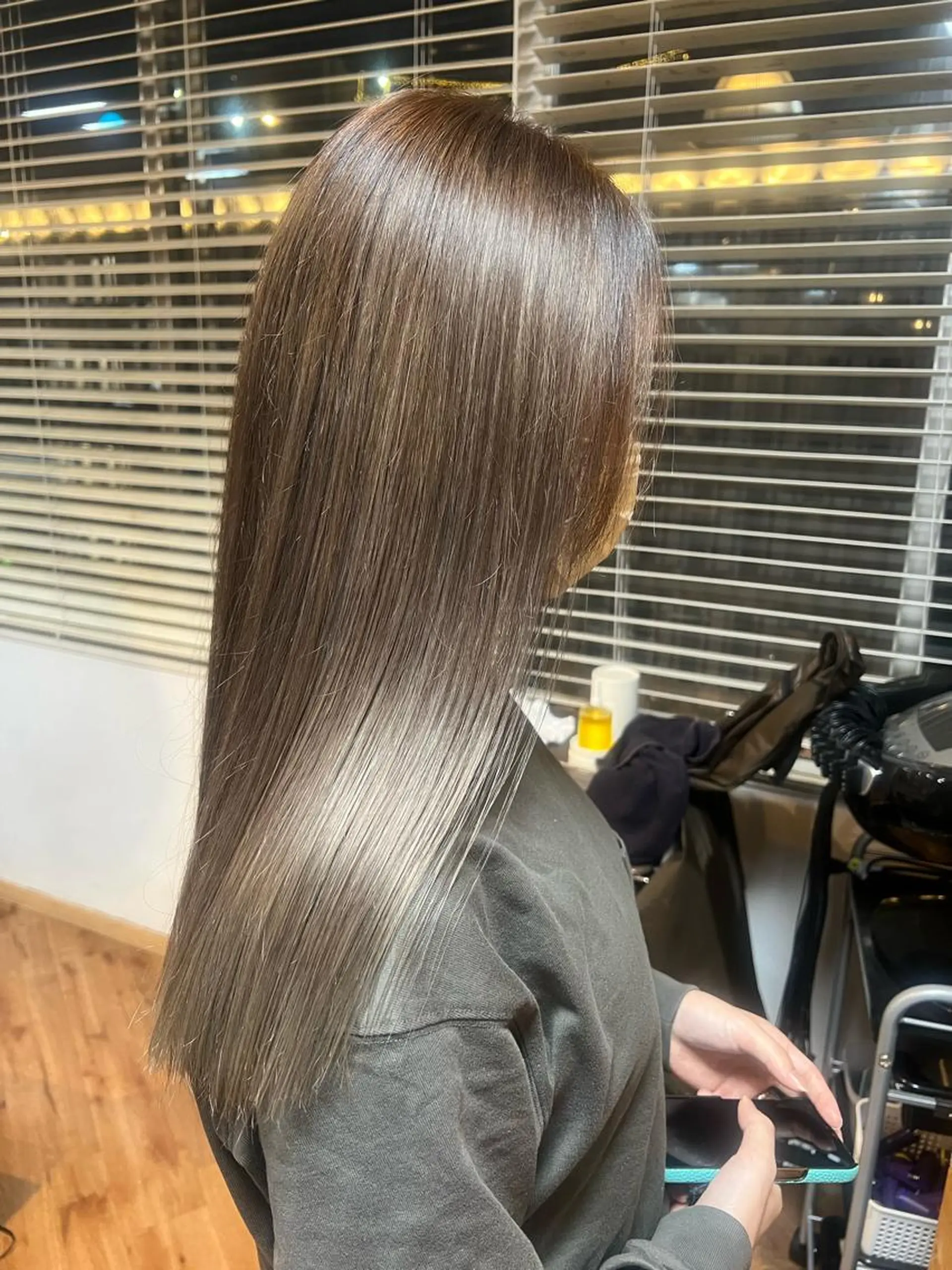 ロング カラー Topstylist YUKIのヘアスタイル