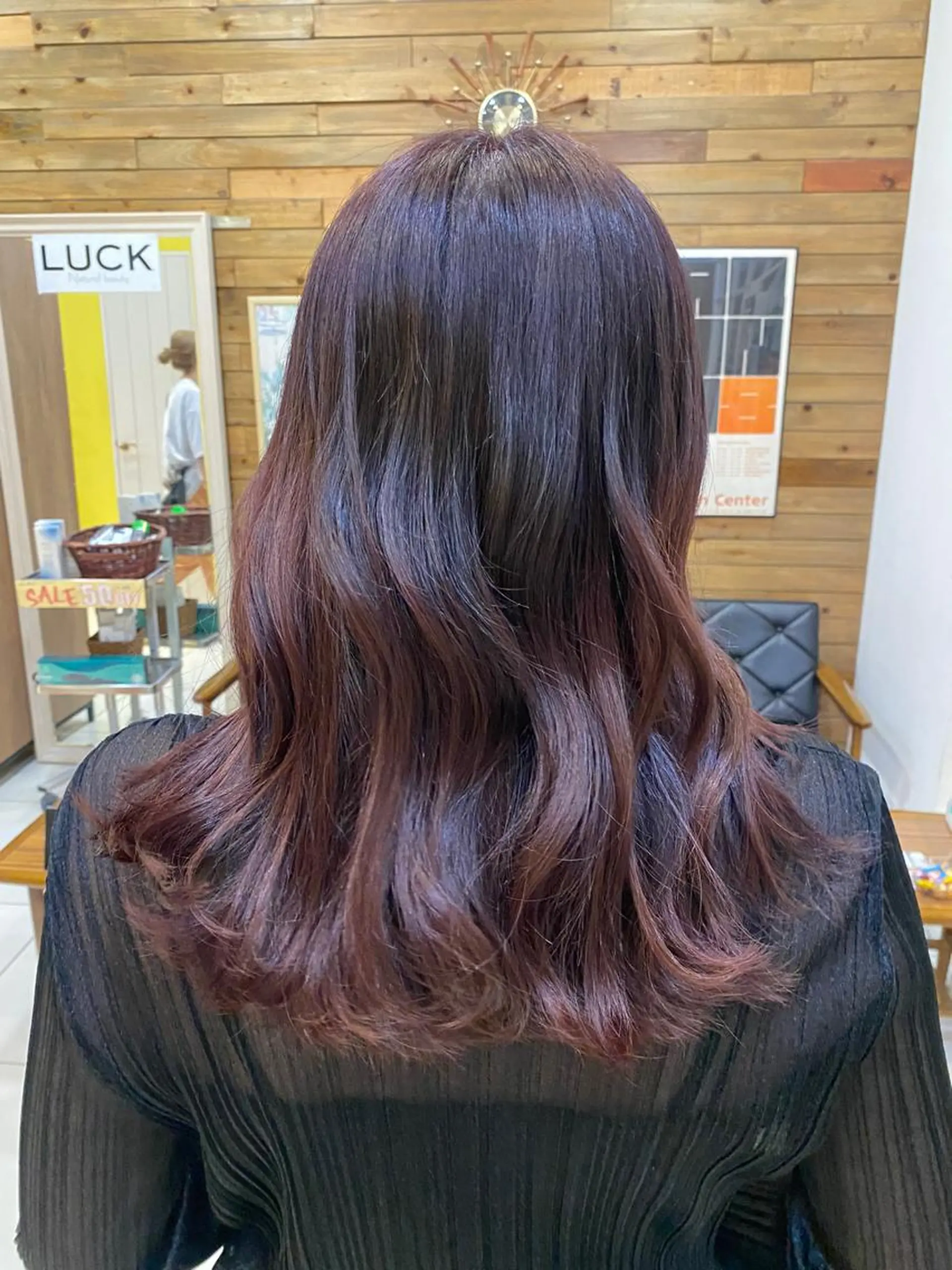 ミディアム カラー ヘアアレンジ ヘアカラー らいむ/レイヤー/ /イヤリングカラーのヘアスタイル