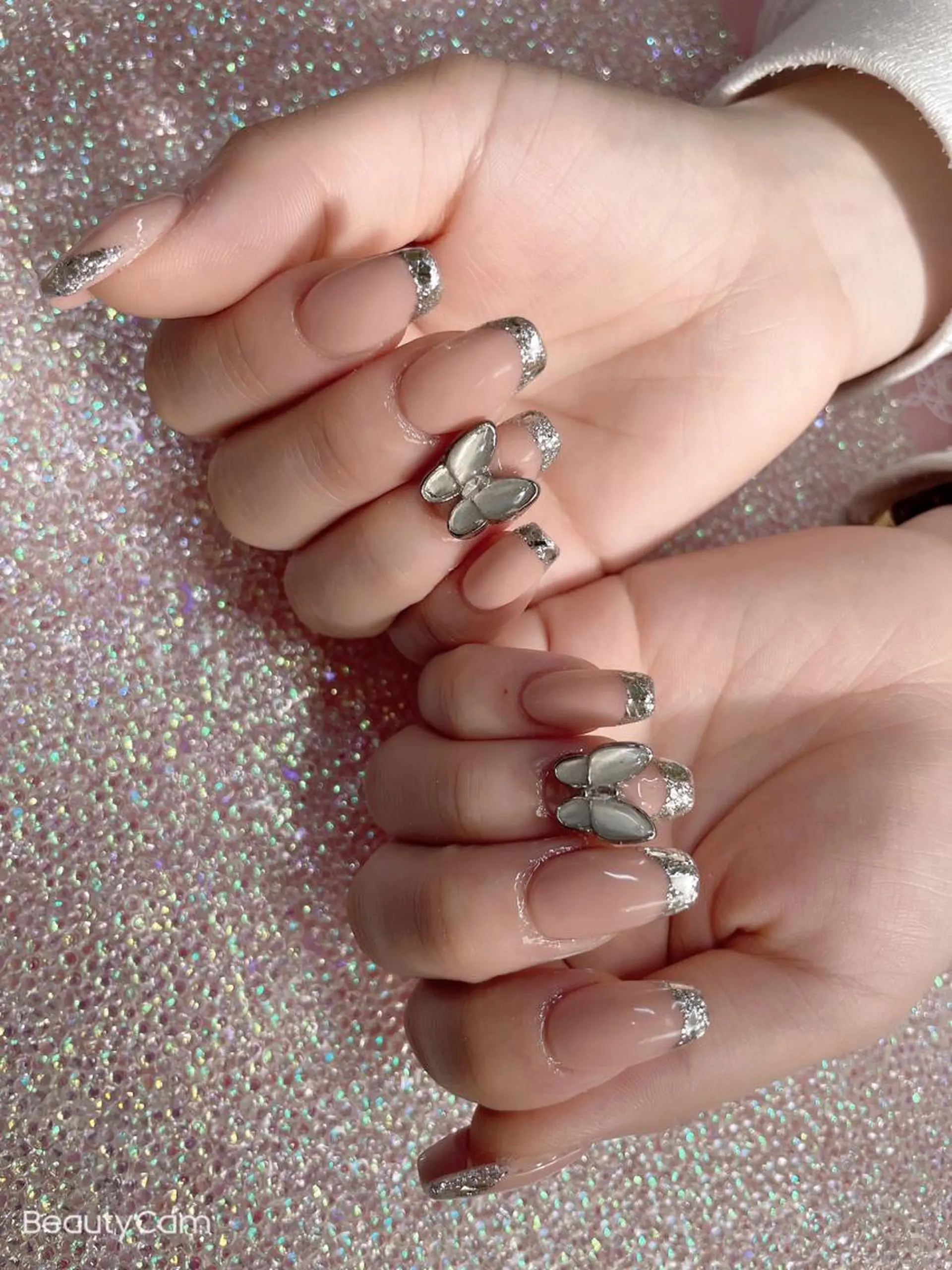 ショート ネイル フレンチネイル ガラスフレンチ ハンドネイル 《LB》ラブリエ Nail&eyeのマツエク・マツパデザイン