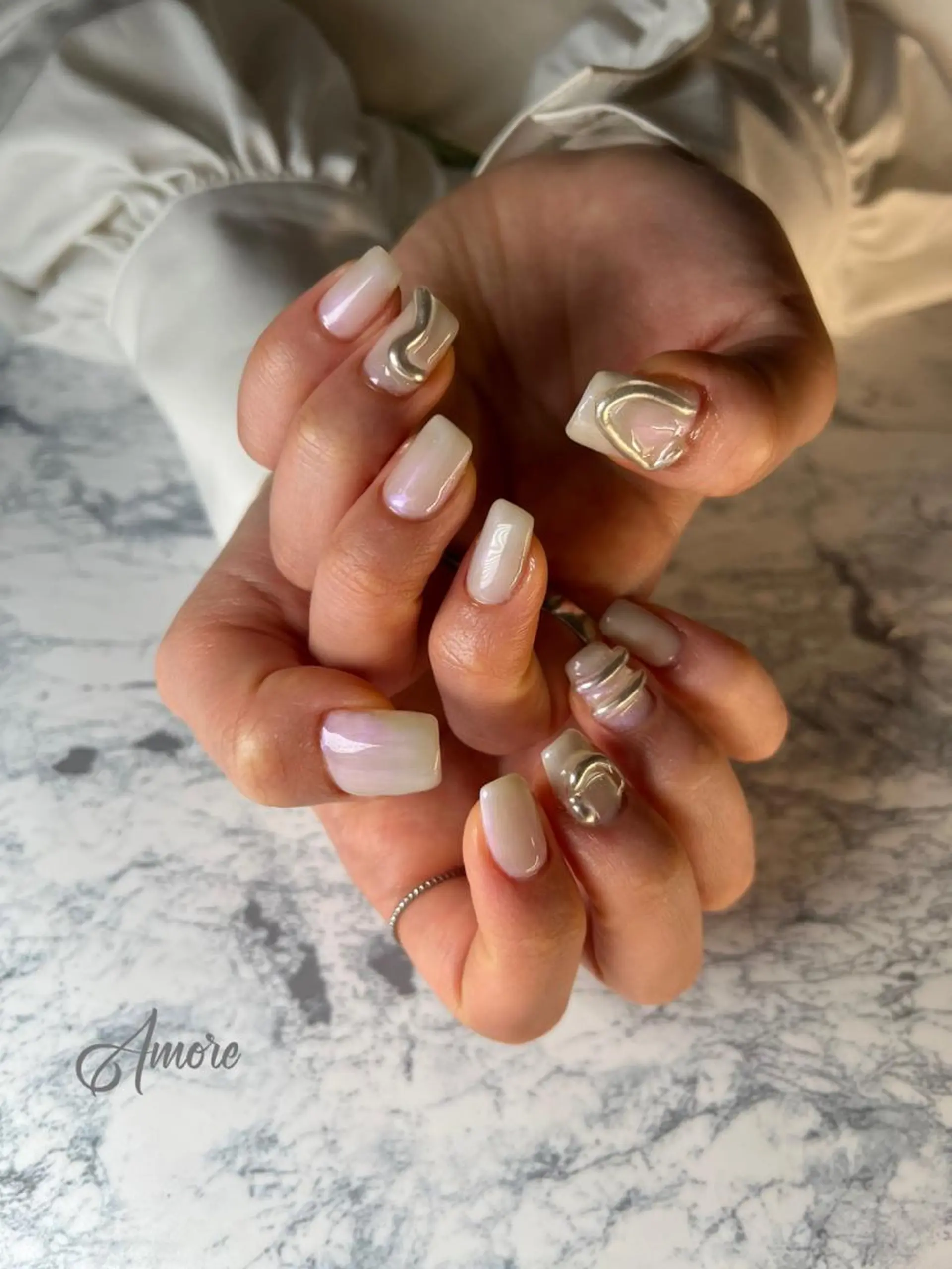 ネイル ジェルネイル 氷ネイル・うるうるネイル マグネットネイル ミラーネイル ニュアンスネイル You kyehwaのネイルデザイン