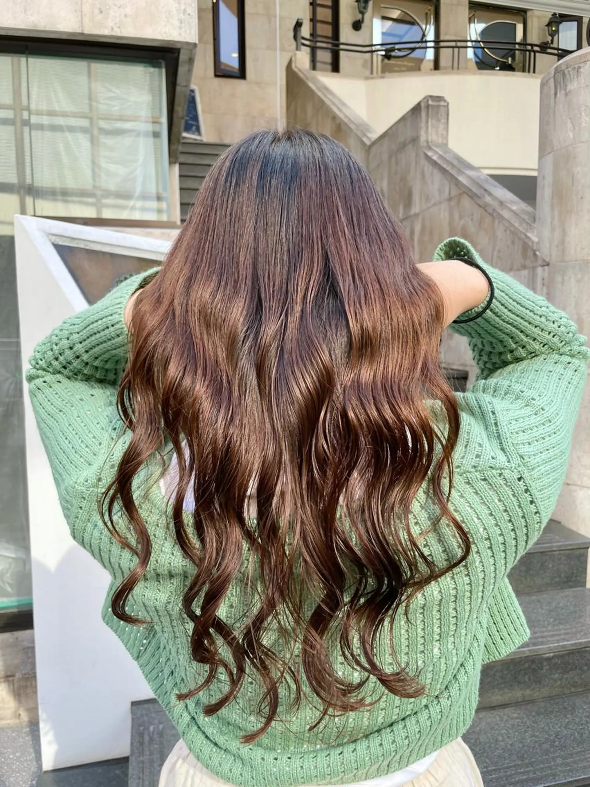 ロング パーマ 韓国風ヘア デジタルパーマ アオガミ （前髪顔周りカット）のヘアスタイル