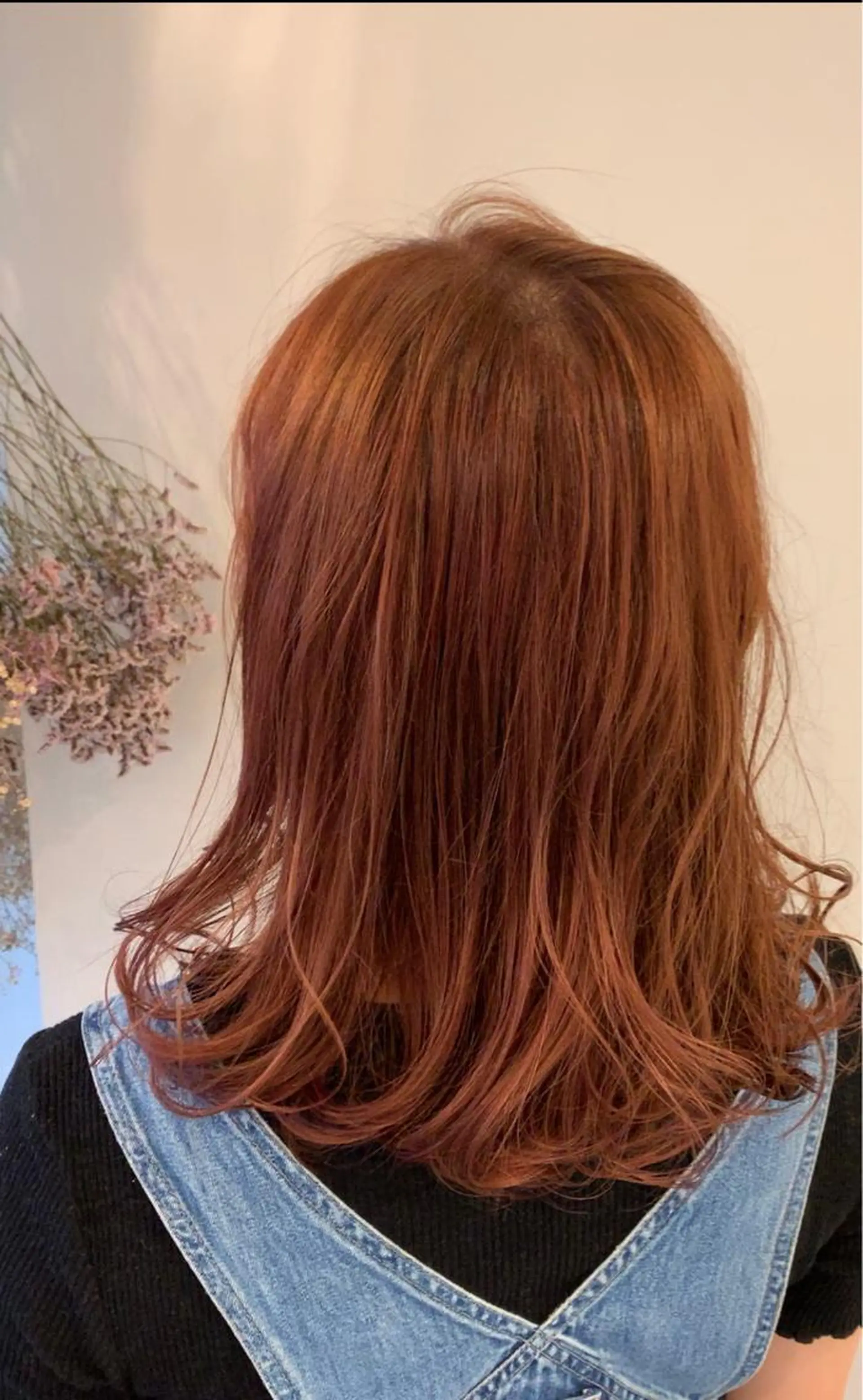 セミロング カラー milis 知崎春奈のヘアスタイル