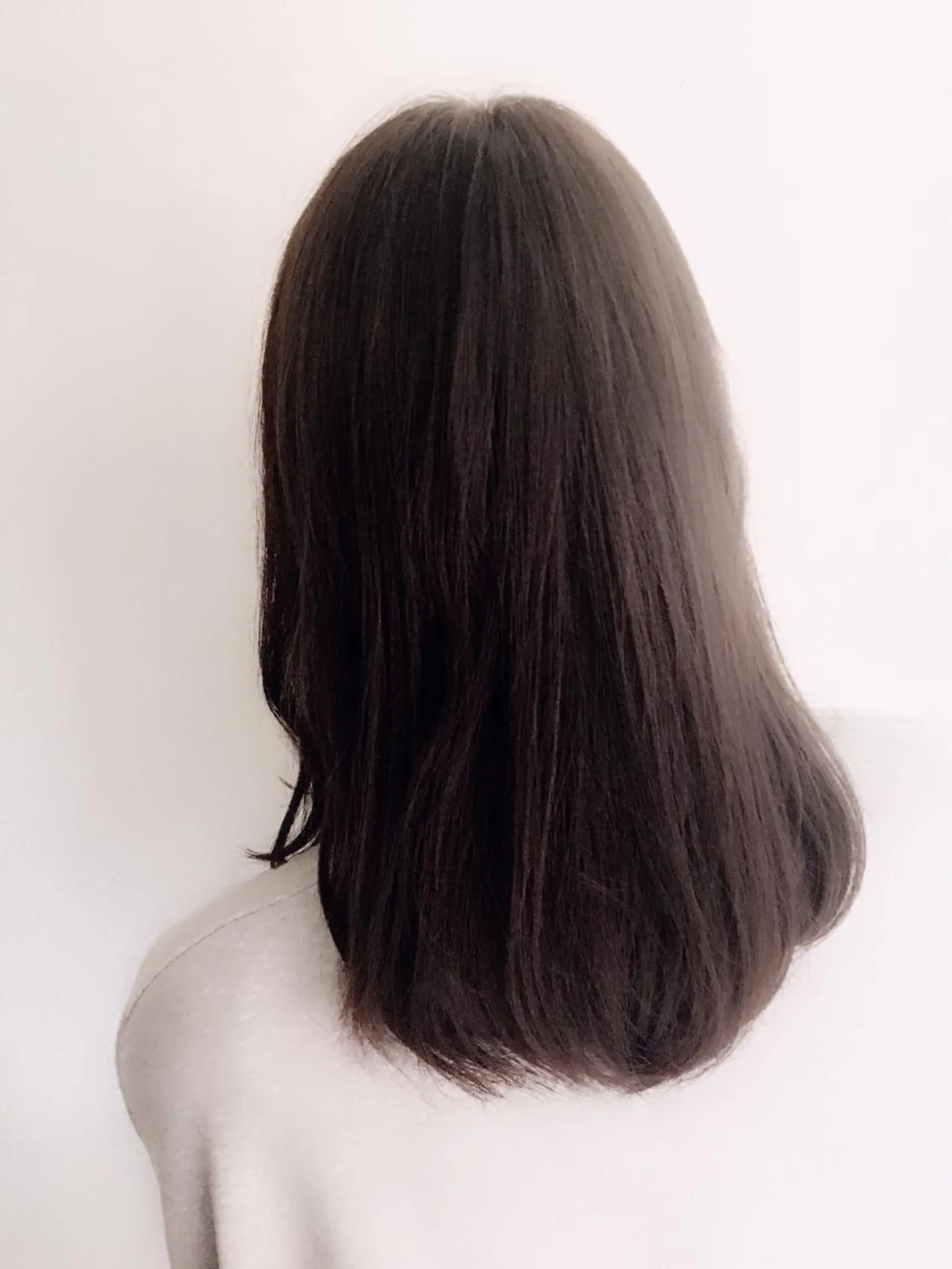 ミディアム カラー アッシュ イルミナカラー バイオレットカラー バイオレットアッシュ 似合わせカット カット ヘアカラー トリートメント 田室 和幸のヘアスタイル