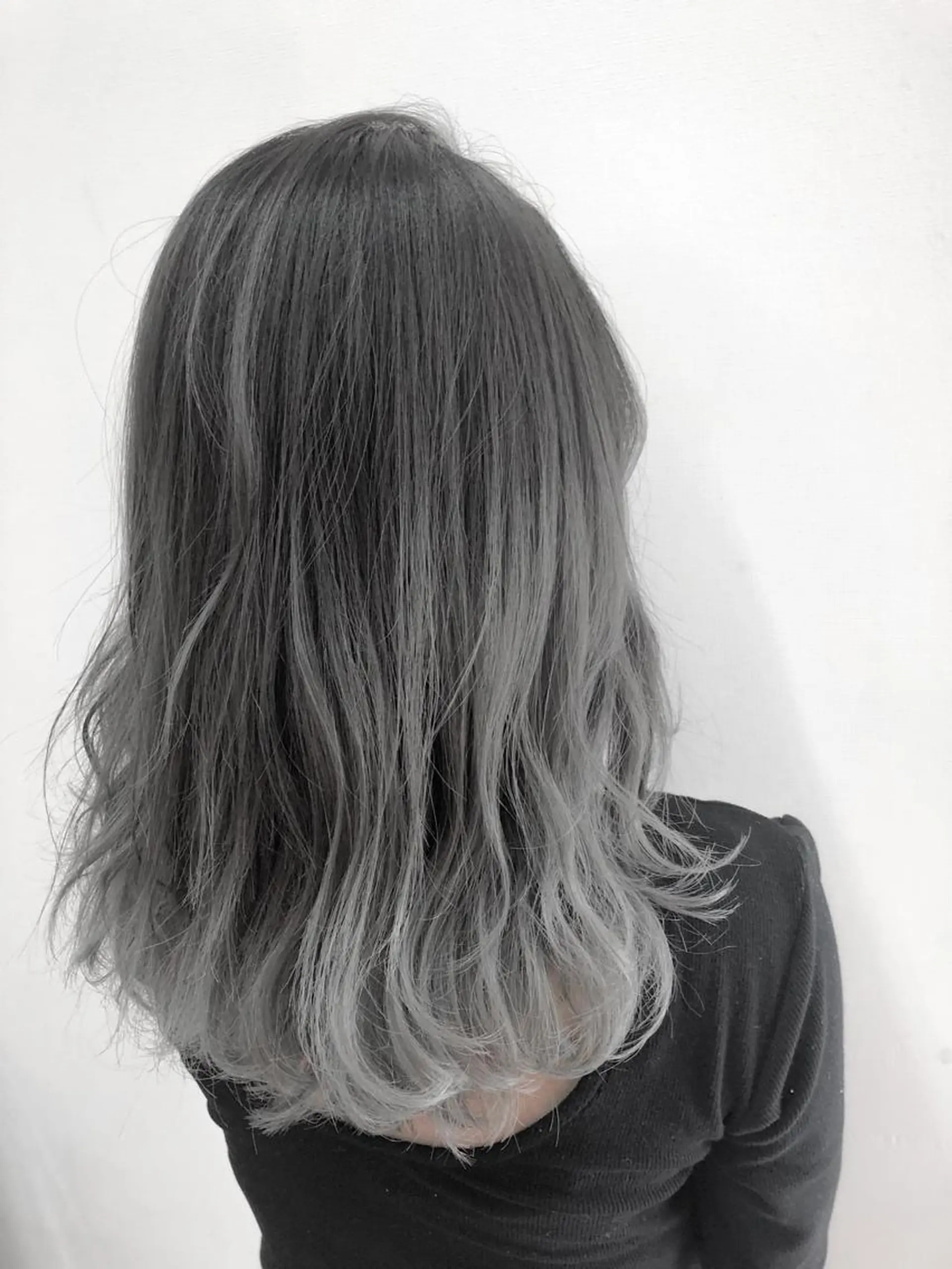 ミディアム カラー パーマ ヘアアレンジ ワンレンボブ シールエクステ ベージュカラー 透明感カラー ダブルカラー カット ヘアカラー トリートメント ブリーチカラー🔥 パーマ【佐々木凌平】のヘアスタイル