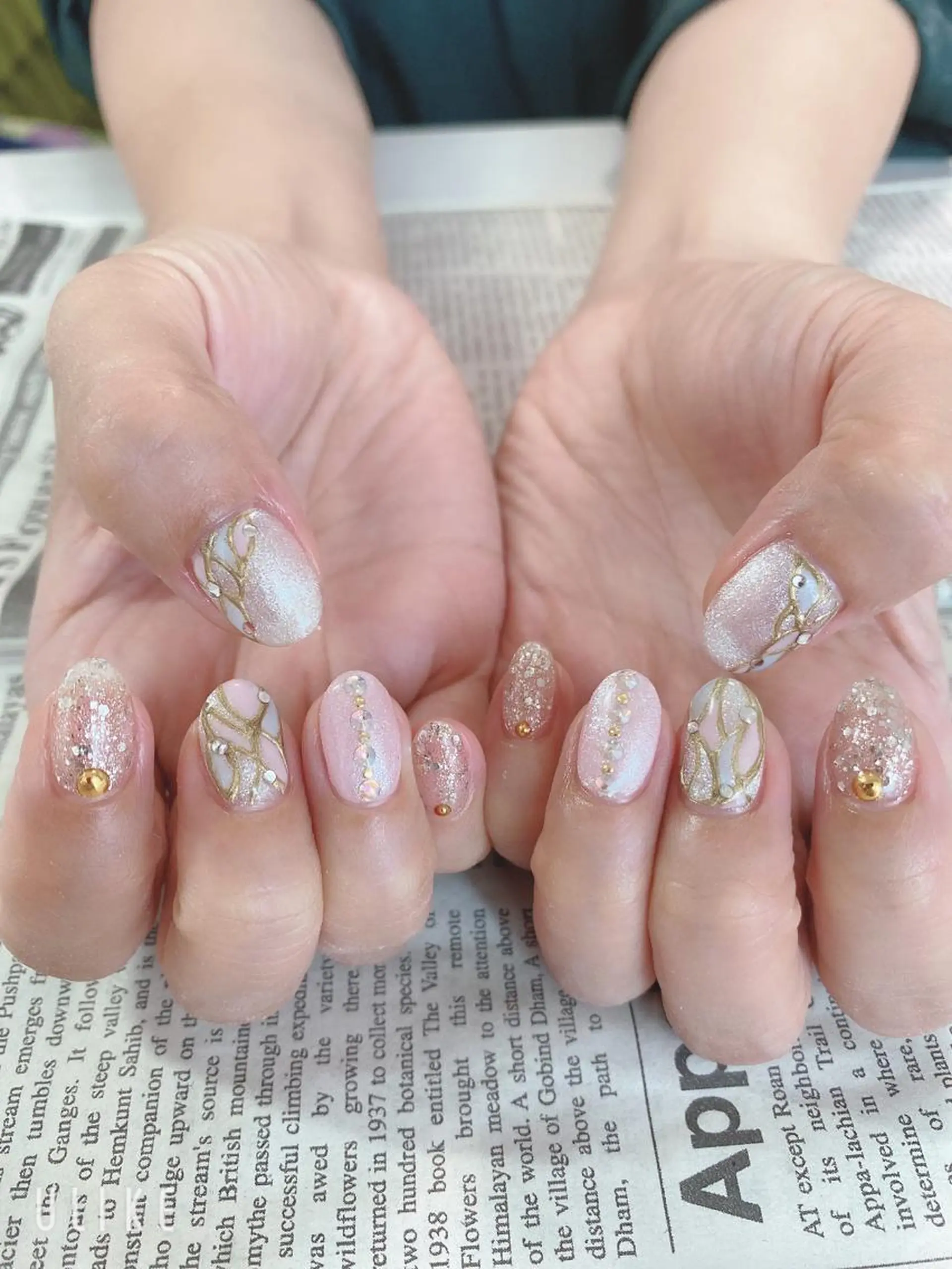 ネイル ハンドネイル ハンドケア 森山 舞のネイルデザイン