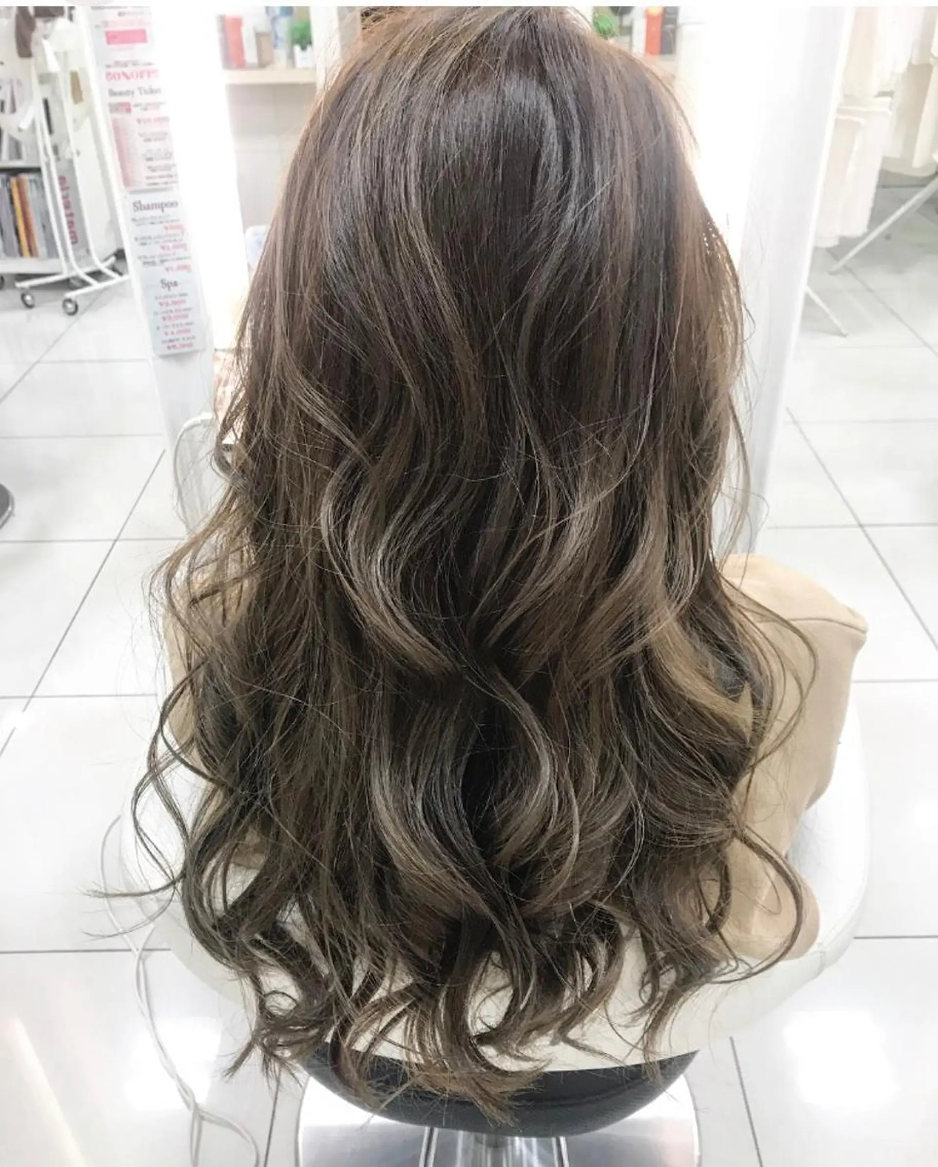 ロング カラー midori osawaのヘアスタイル