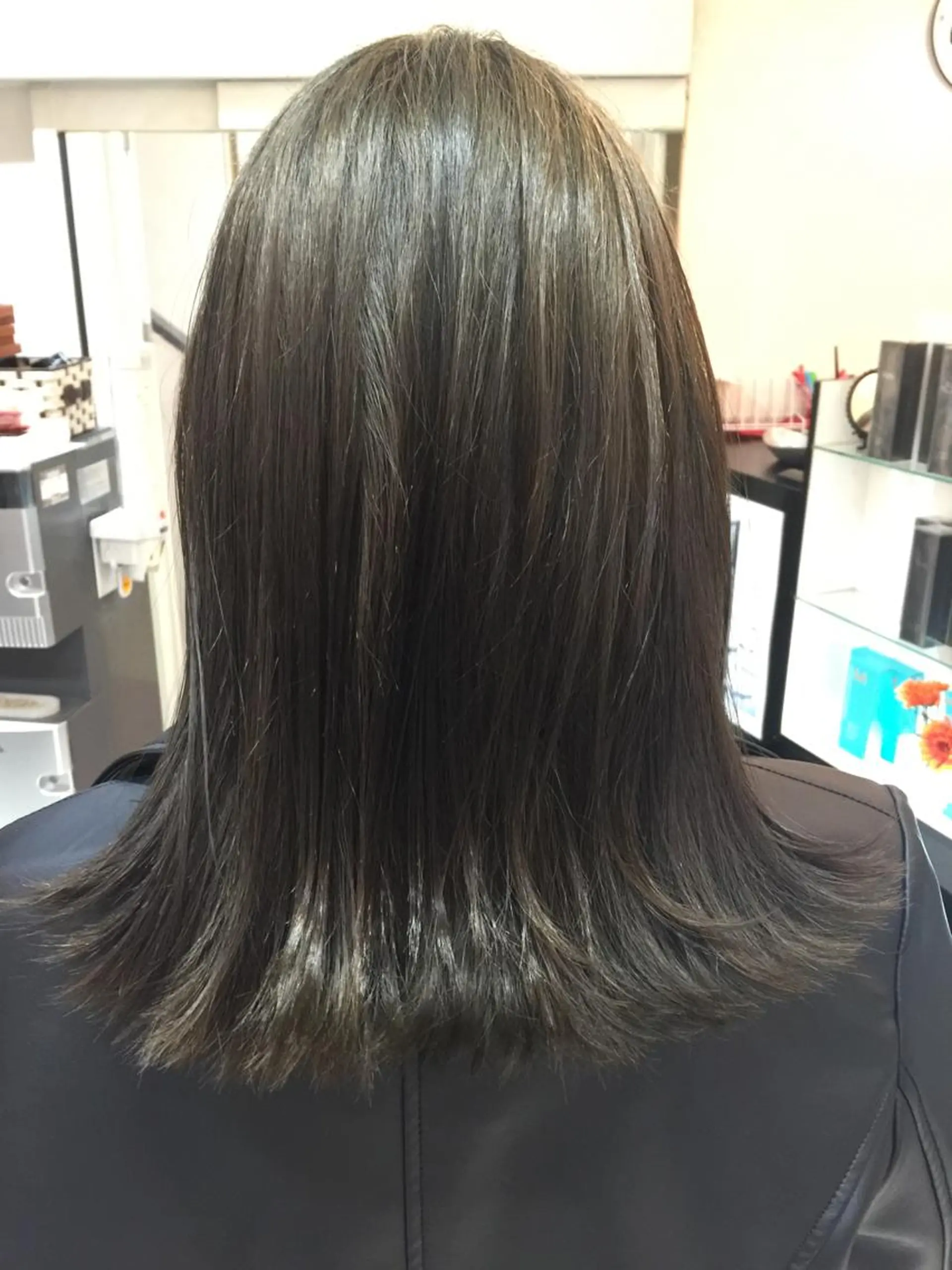 カラー イルミナカラー 💜ツヤヘアケア🩷 サトウシュンスケのヘアスタイル