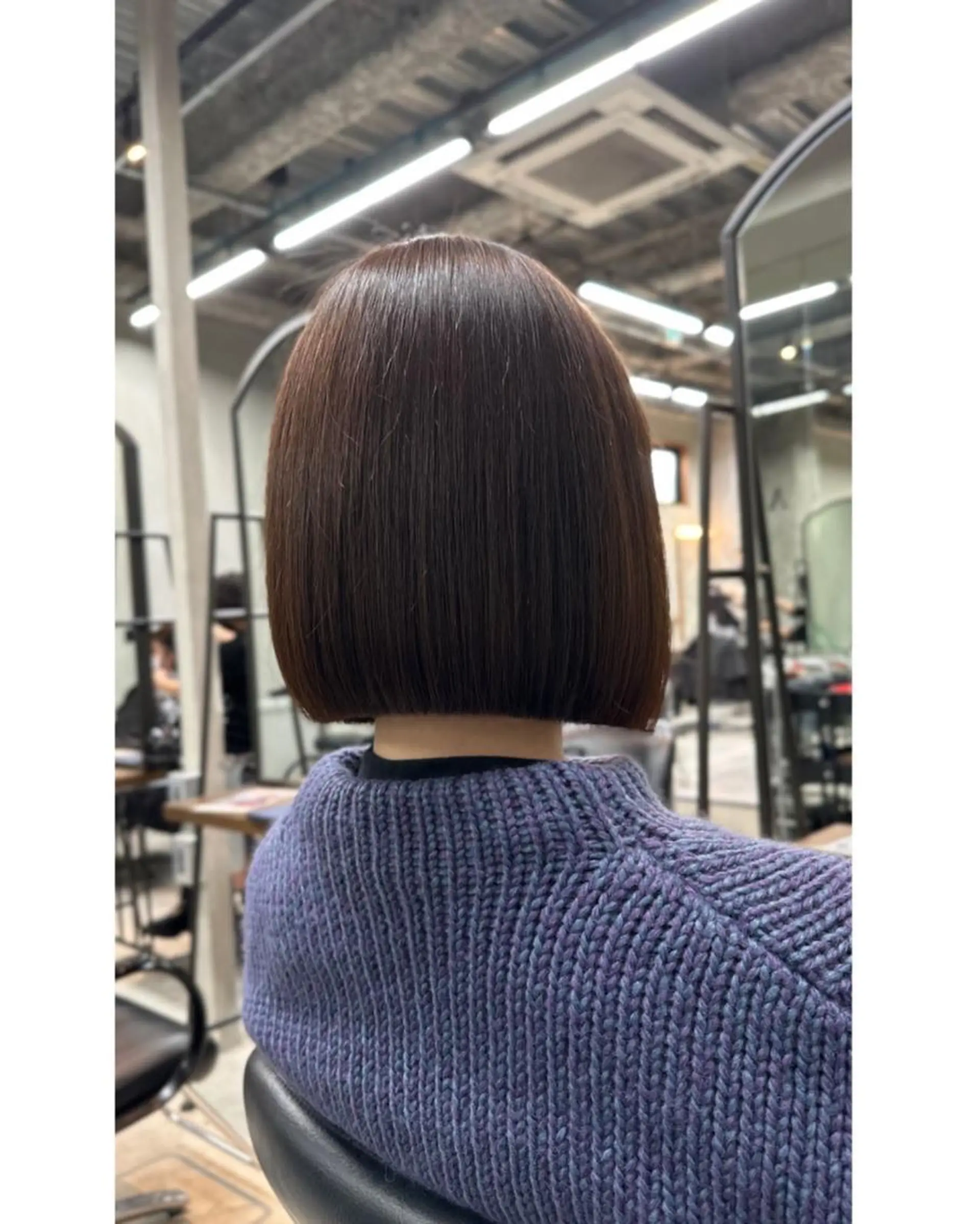 ショート ボブ SALOWIN広島並木通り所属・igarashi 【レイヤーカット】のヘアスタイル