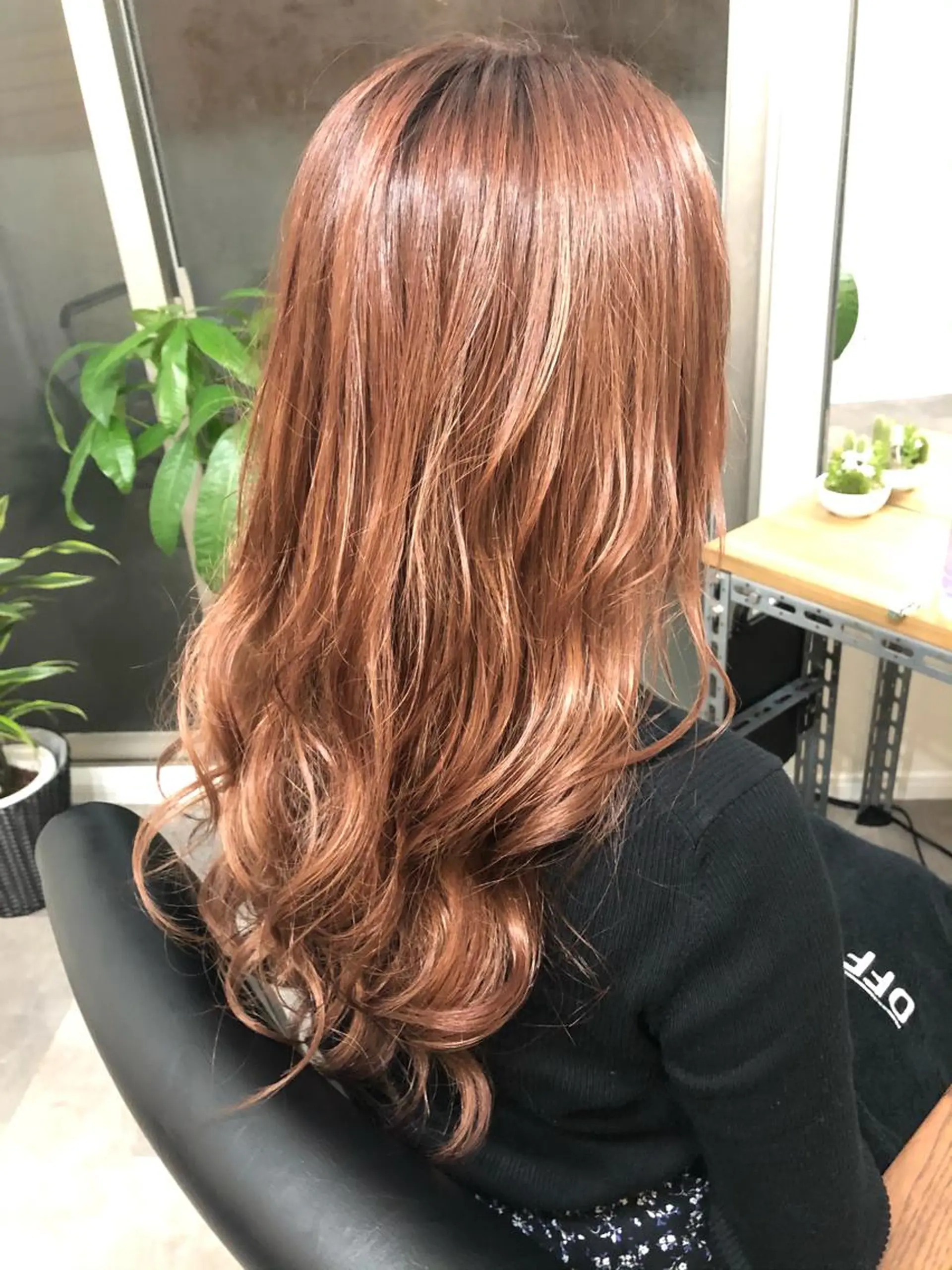 ロング カラー OFF YUYAのヘアスタイル