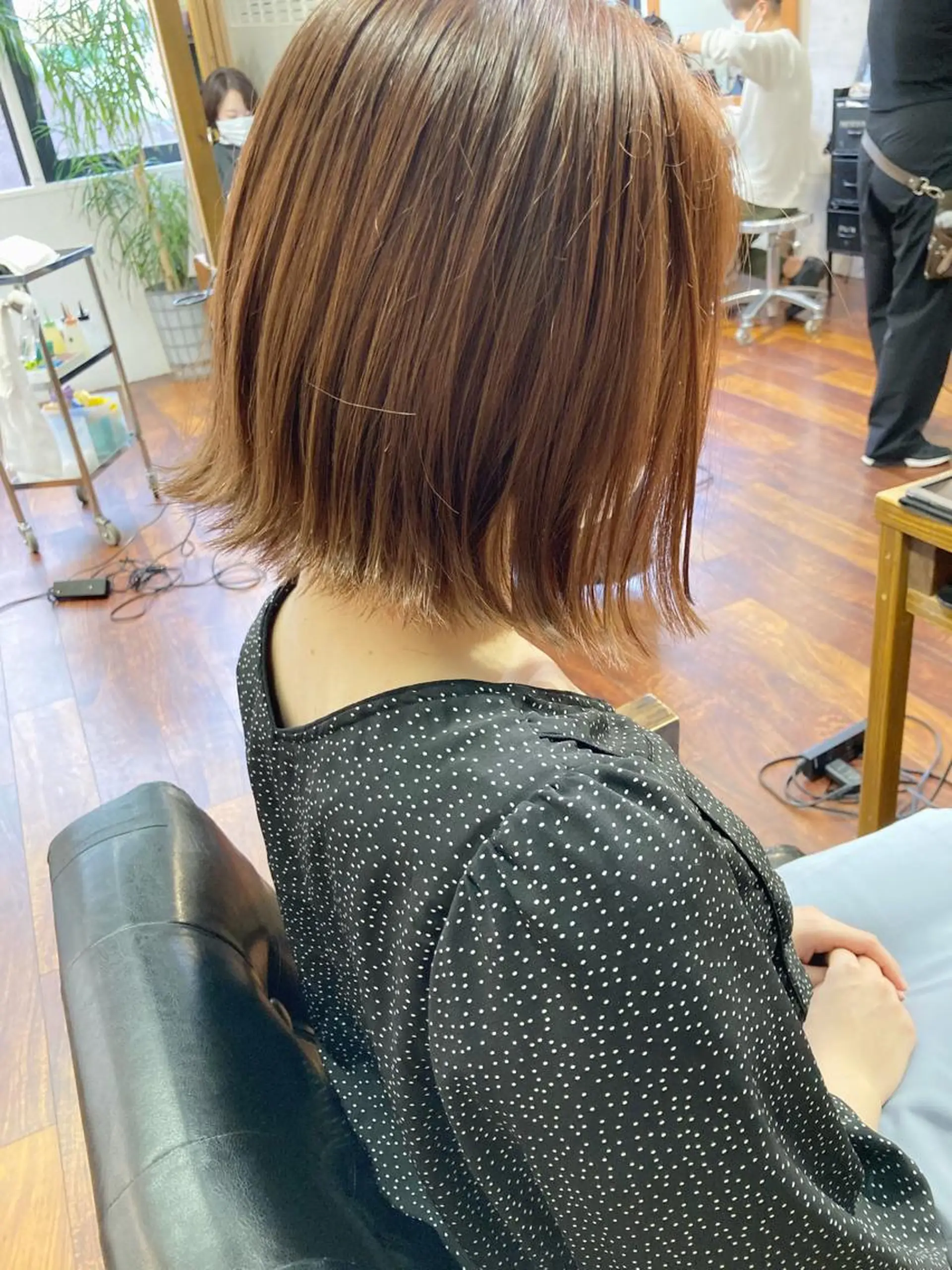 ミディアム カラー ベージュカラー ブリーチ ブリーチなしカラー オレンジ オレンジベージュ カット 縮毛矯正 小木曽智美 /ボブ/ショートのヘアスタイル