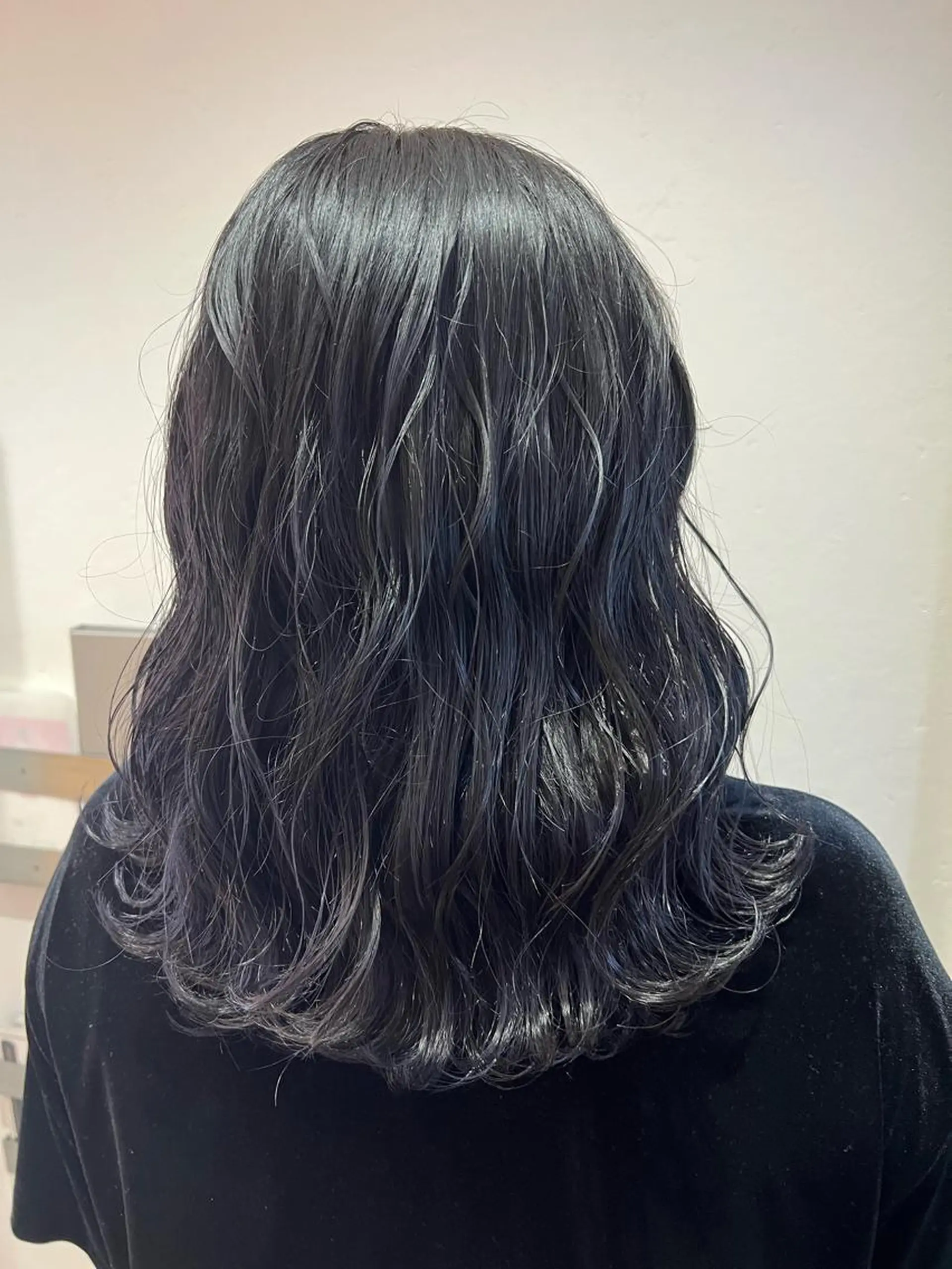 ミディアム カラー 蓮見  友里のヘアスタイル