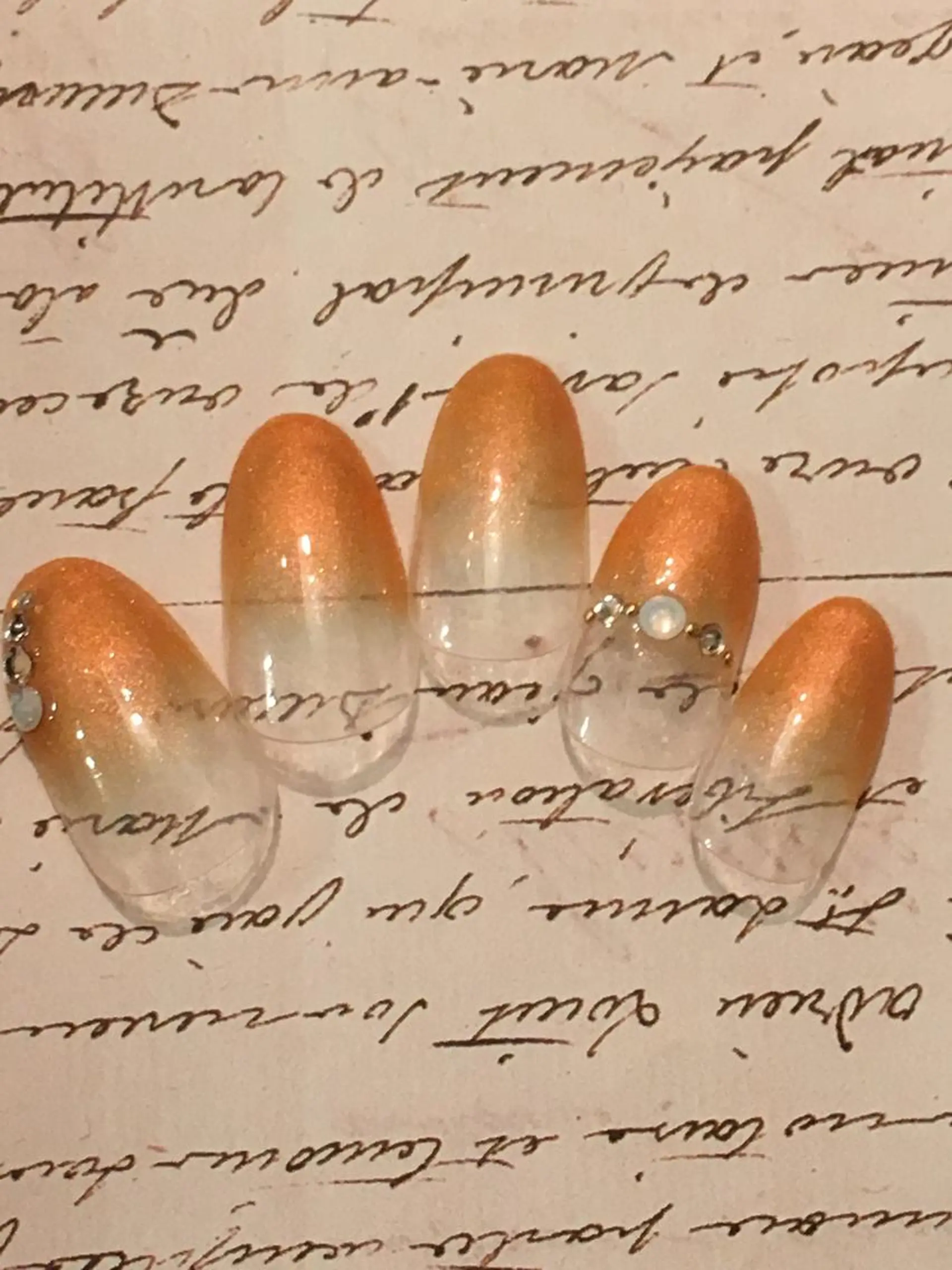 ネイル ゴールド グラデーション 古川 里美のネイルデザイン