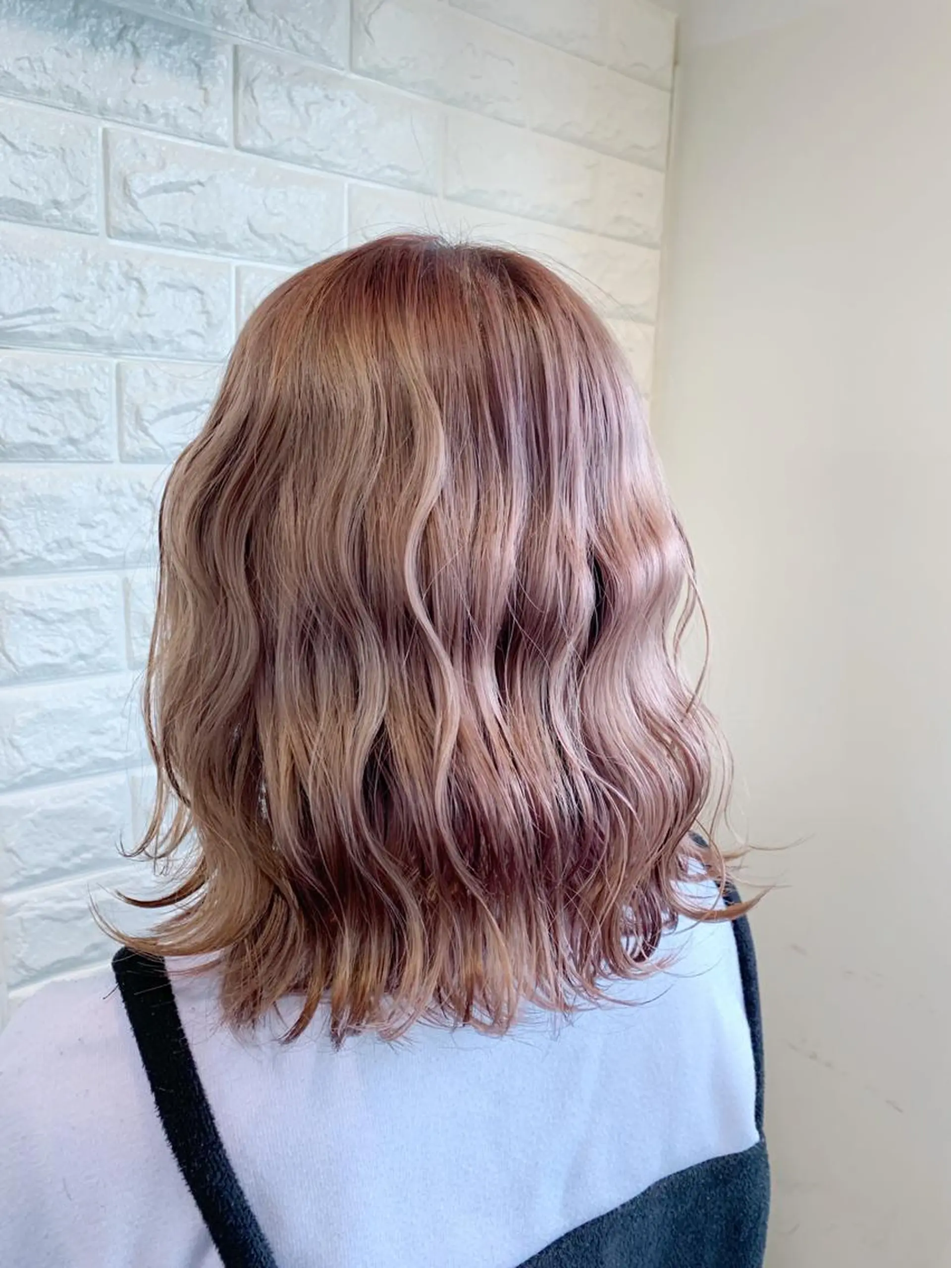 ショート カラー ヘアアレンジ ピンクカラー イエローカラー 🌿‬ ܸAir 透明感🌱西村知佳のヘアスタイル