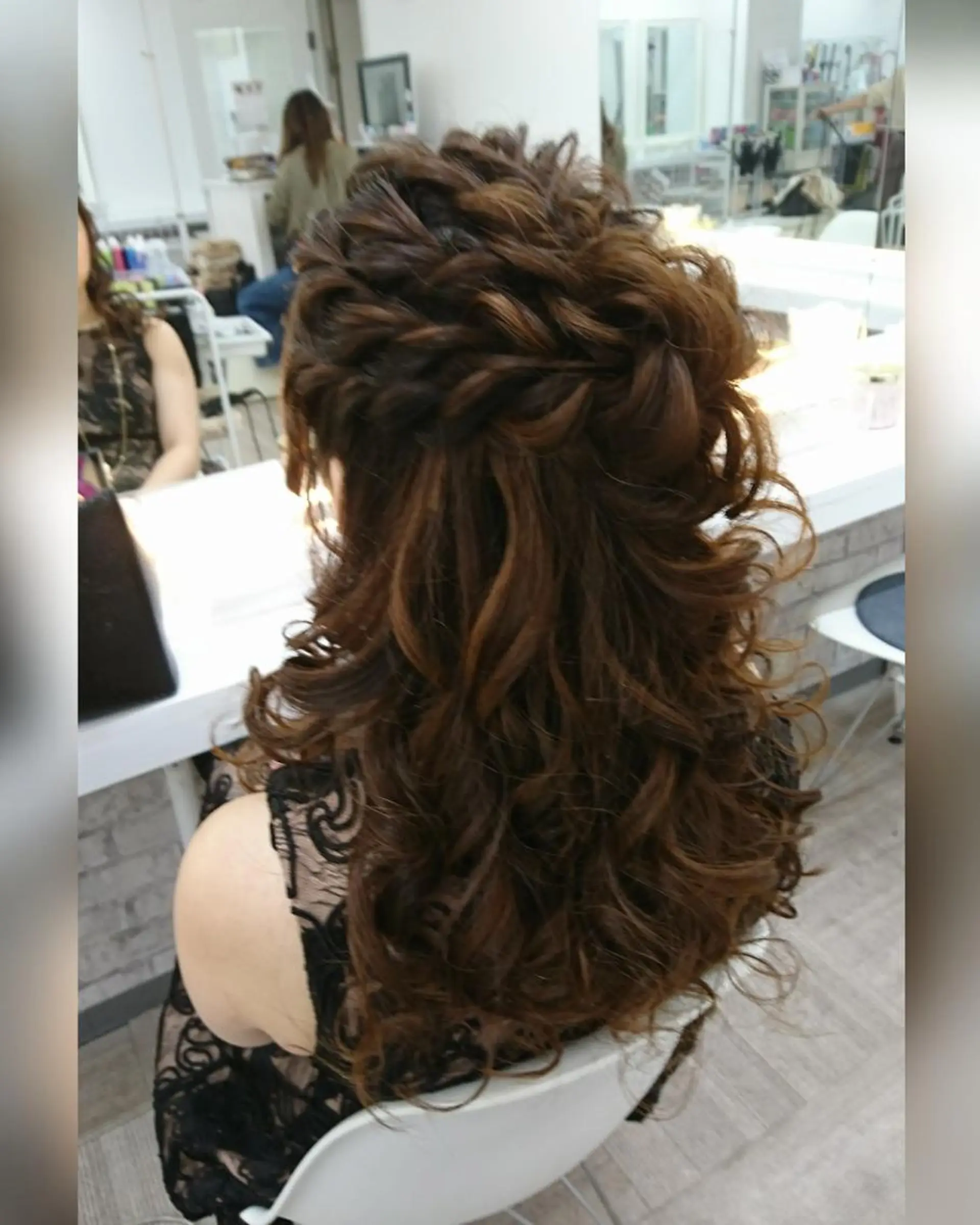 ヘアアレンジ ハーフアップ ヘアセット 佐久間 歩のヘアスタイル