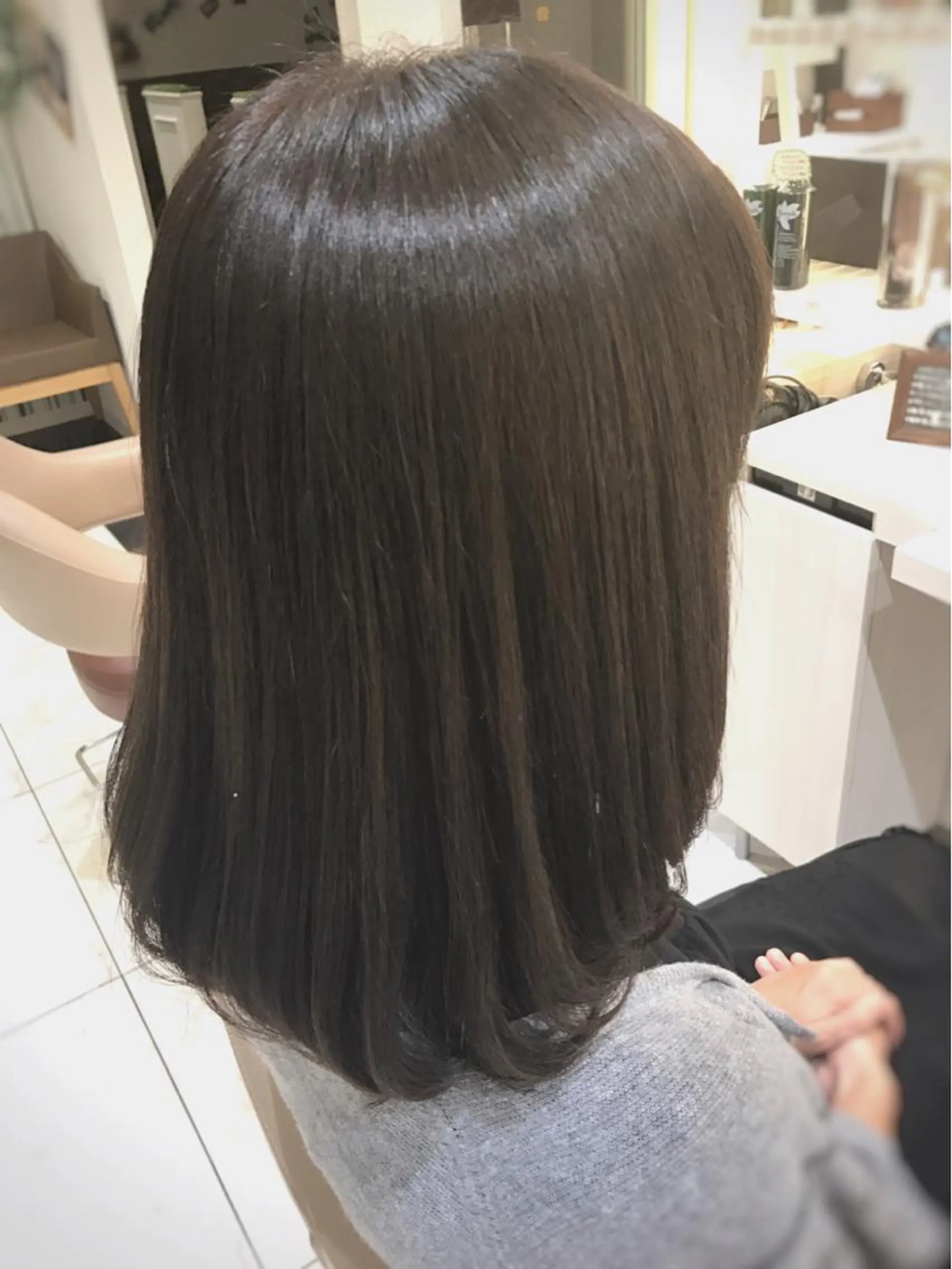 ミディアム カラー グレージュ イルミナカラー カット ヘアカラー 山崎俊輔/髪質改善 /バレイヤージュのヘアスタイル