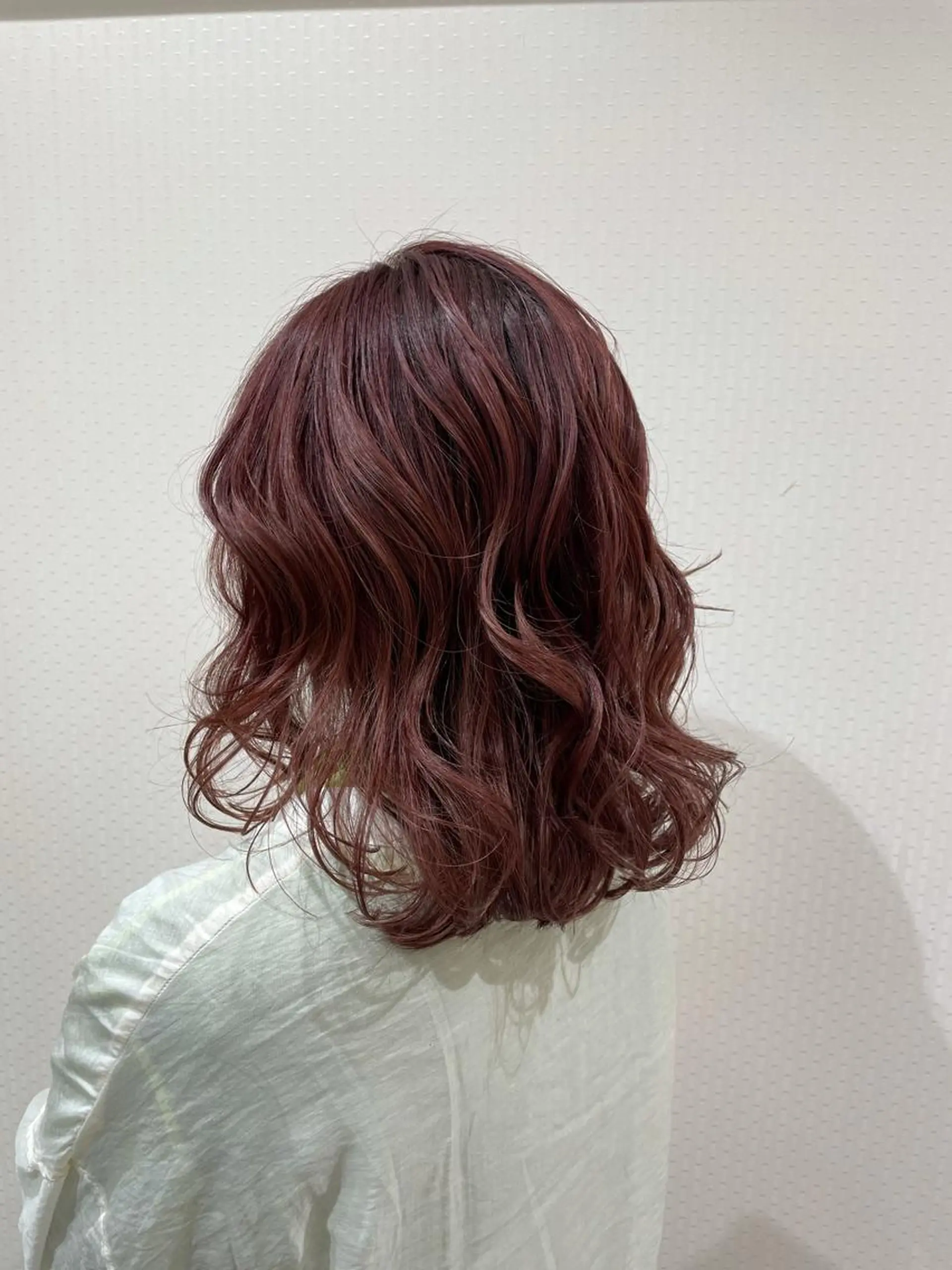 カラー ボルドーカラー 似合わせ🌿‬髪質 改善🧸RYUGOのヘアスタイル