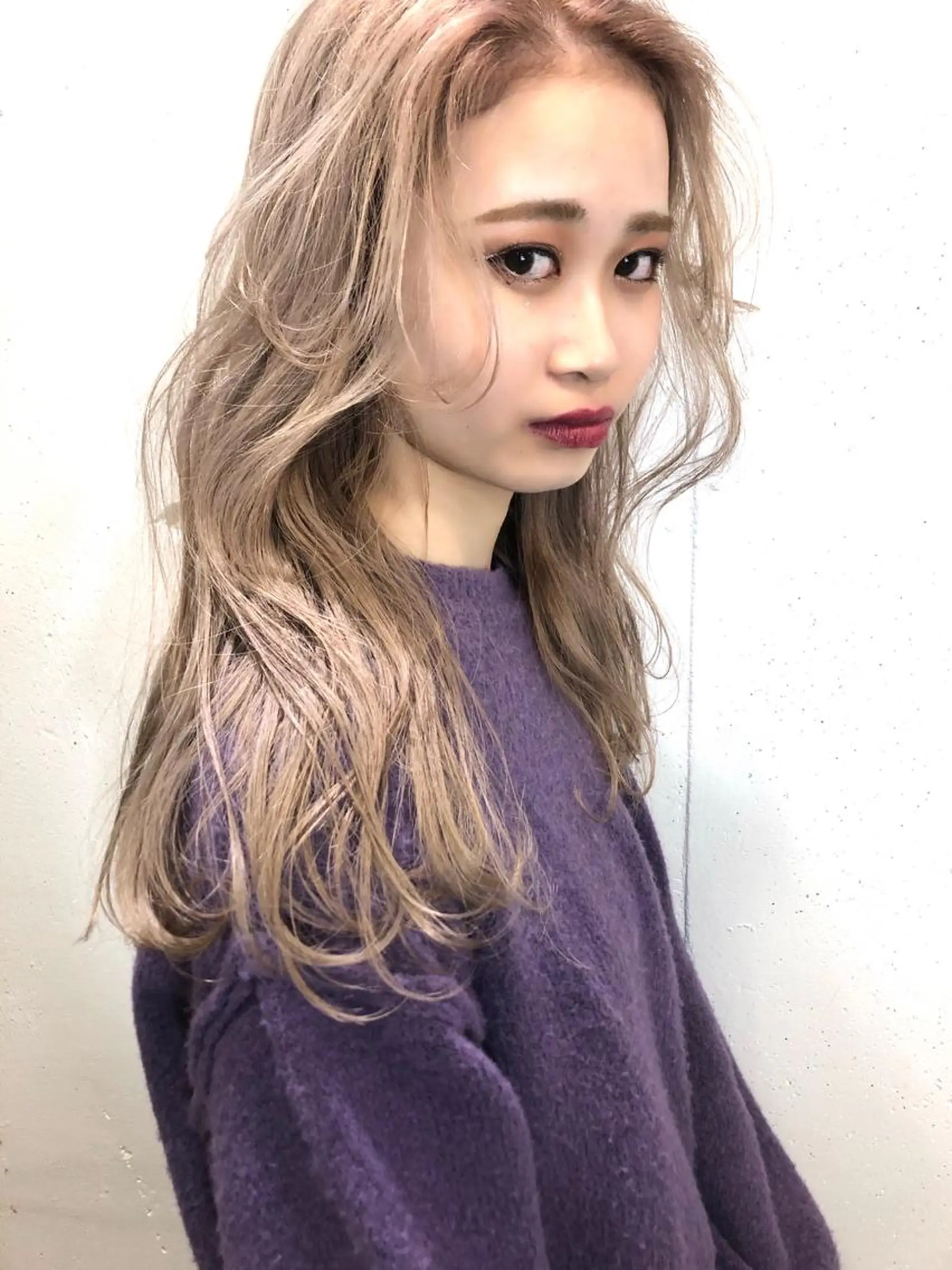ロング カラー ベージュカラー ミルクティーベージュ ピンクカラー Pia ツボイ ケイタのヘアスタイル