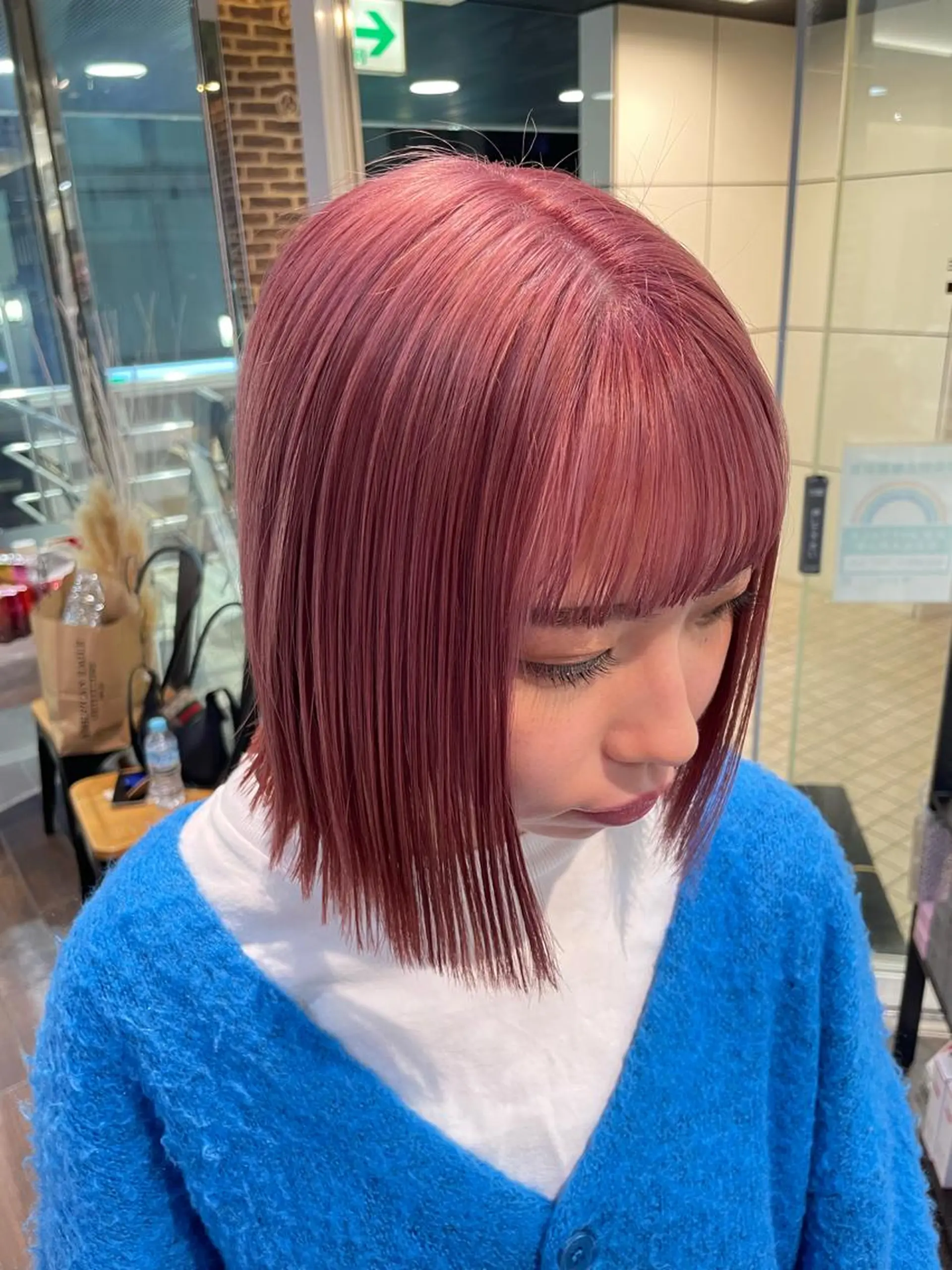 ショート カラー 個性派ネイル 🌼 ハルカ ♡の眉毛・アイブロウイメージ